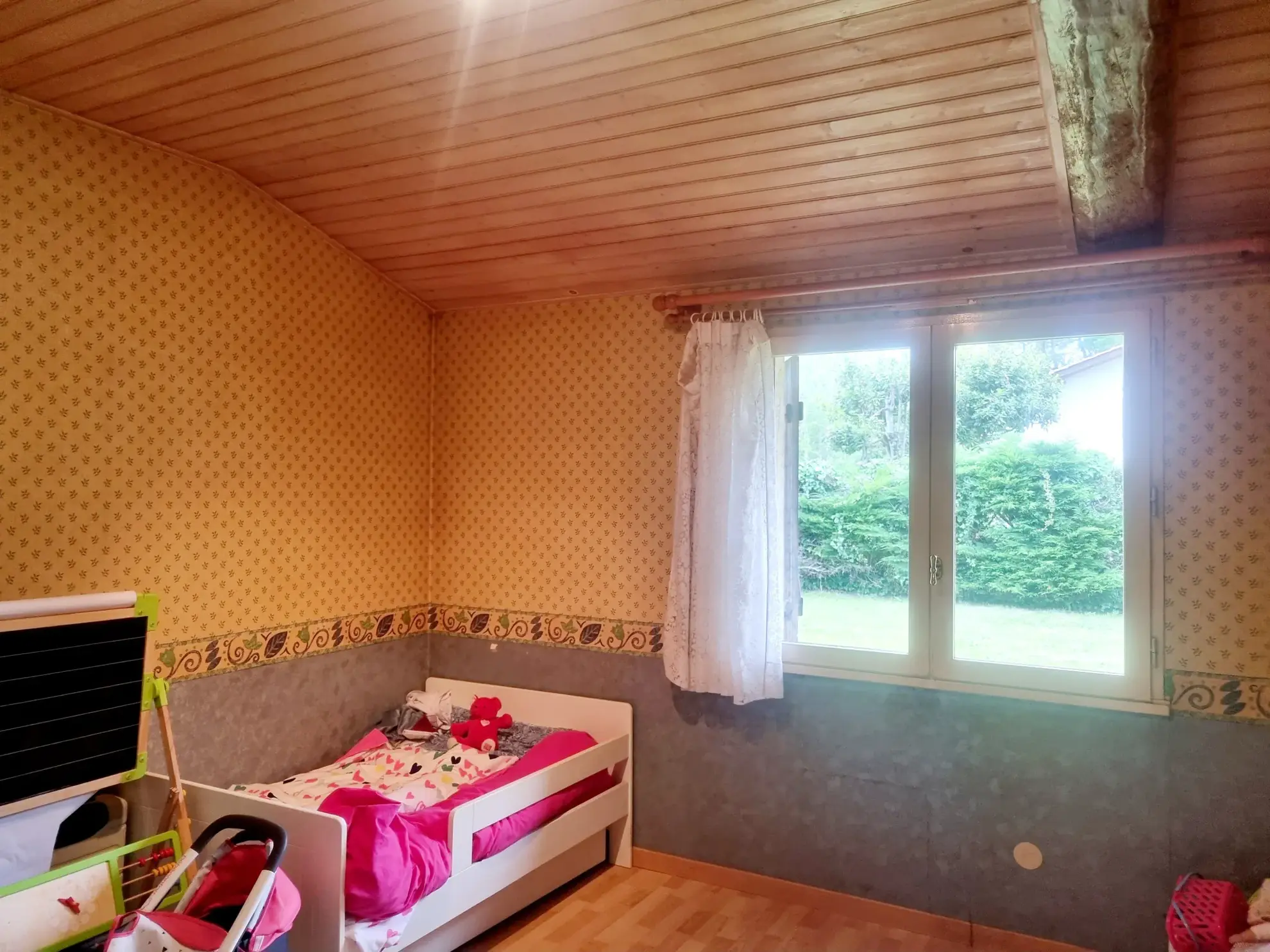 Belle maison à Bazas de 114 m² avec grand parc et extension à terminer 