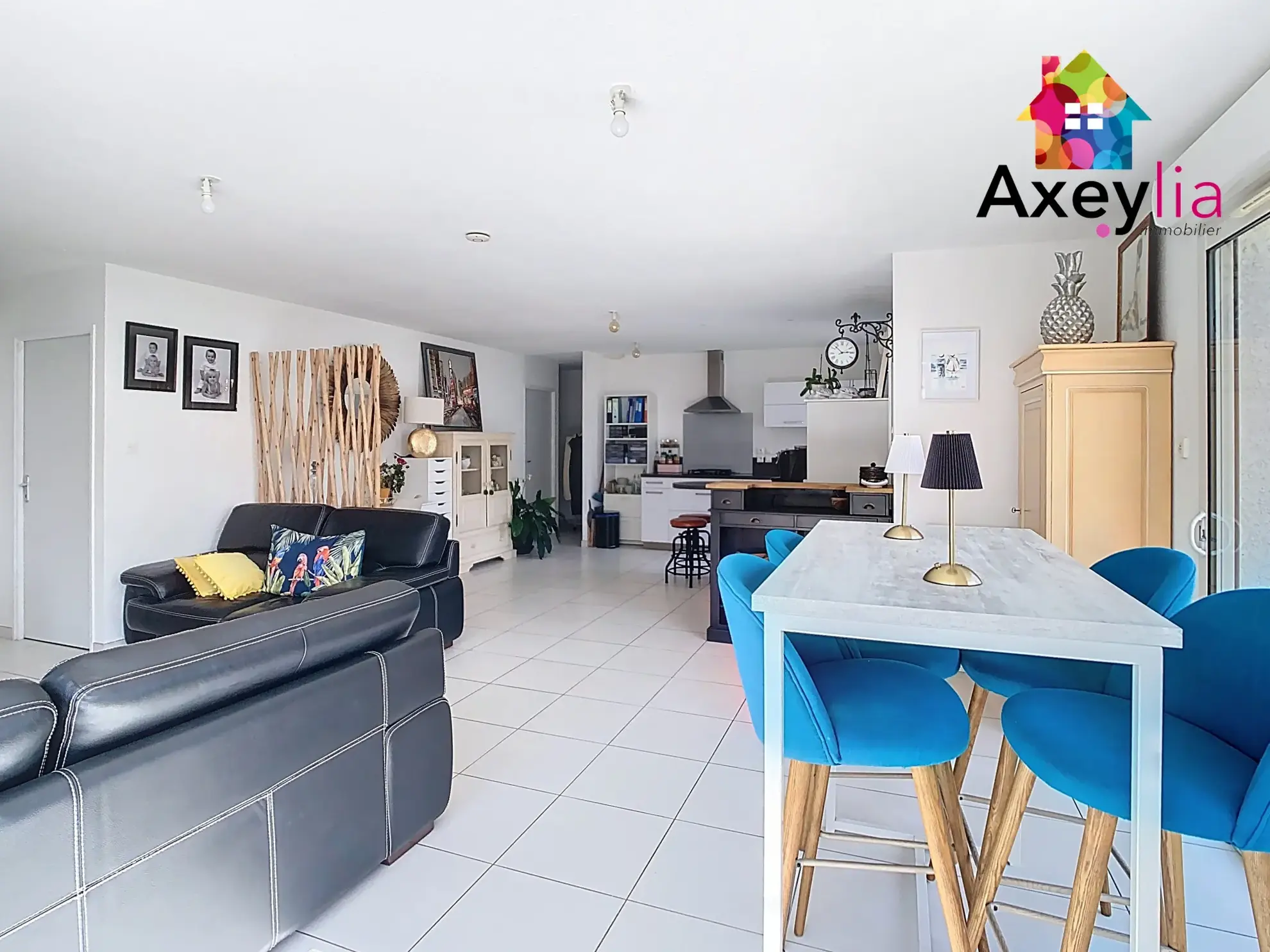 Maison de plain-pied à Roanne proche centre-ville, 3 chambres, terrasse, garage, construction 2015 