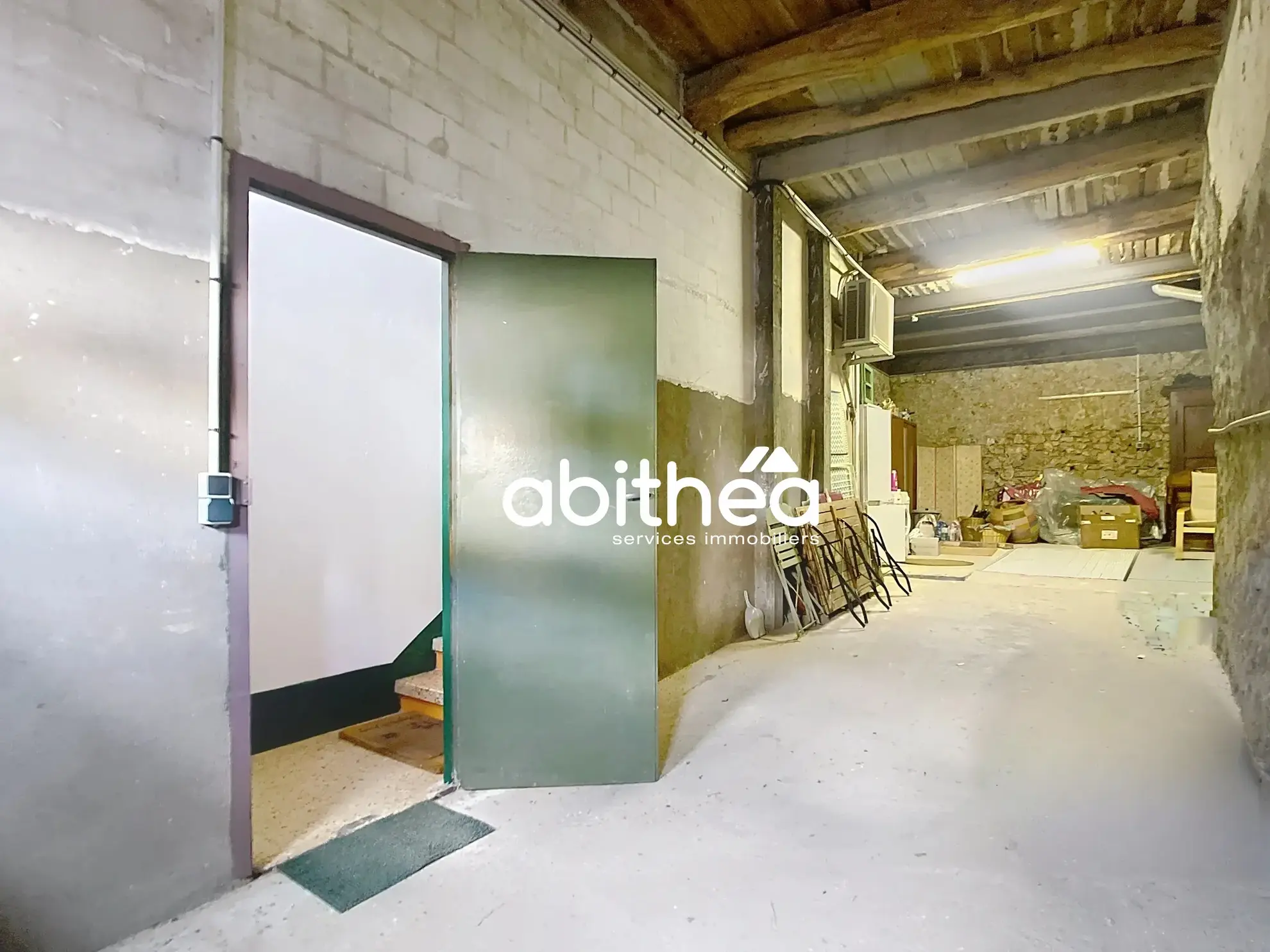 Maison de caractère avec jardin et garage à Murviel-lès-Béziers 