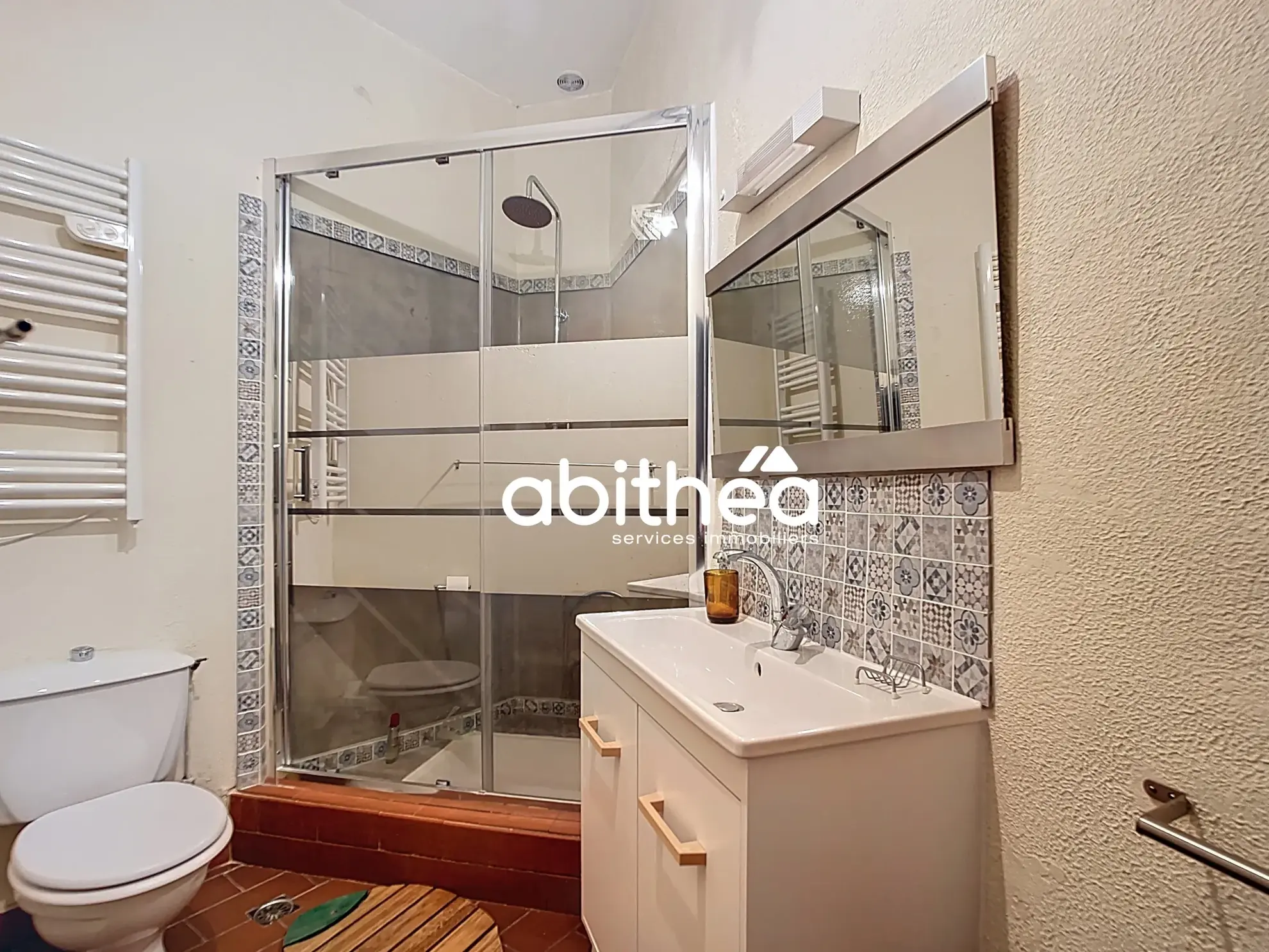 Maison de caractère avec jardin et garage à Murviel-lès-Béziers 