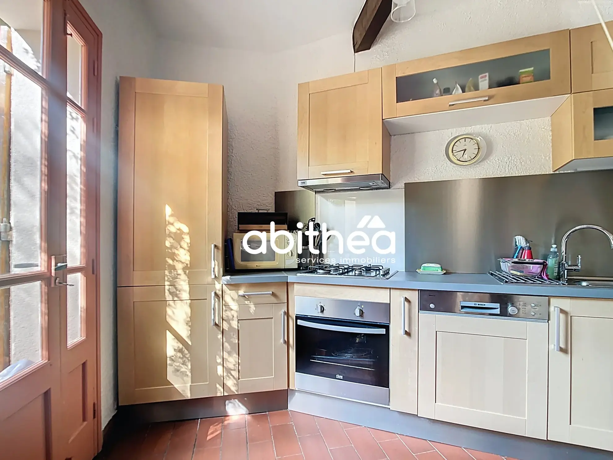 Maison de caractère avec jardin et garage à Murviel-lès-Béziers 