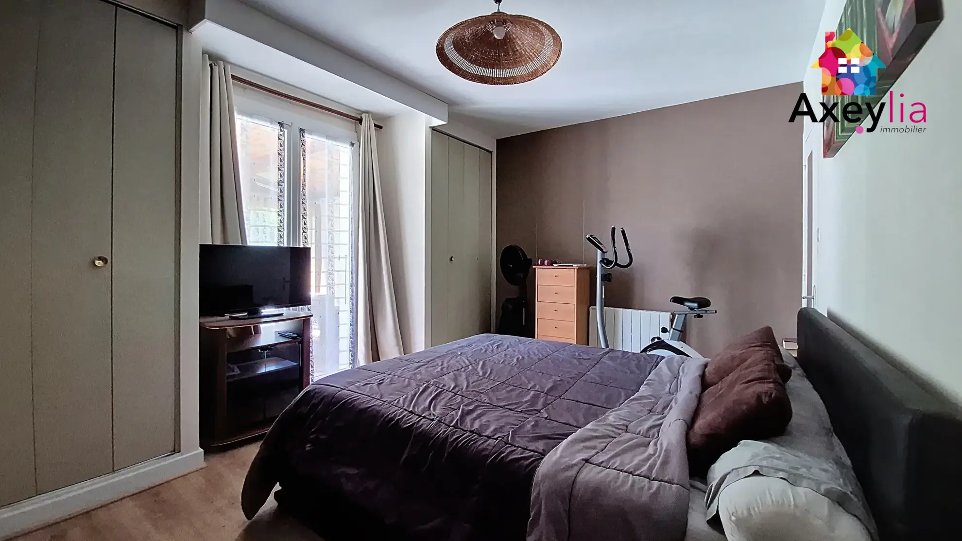 Maison à vendre à Chauffailles avec 4 chambres et terrain clos de 600 m² 