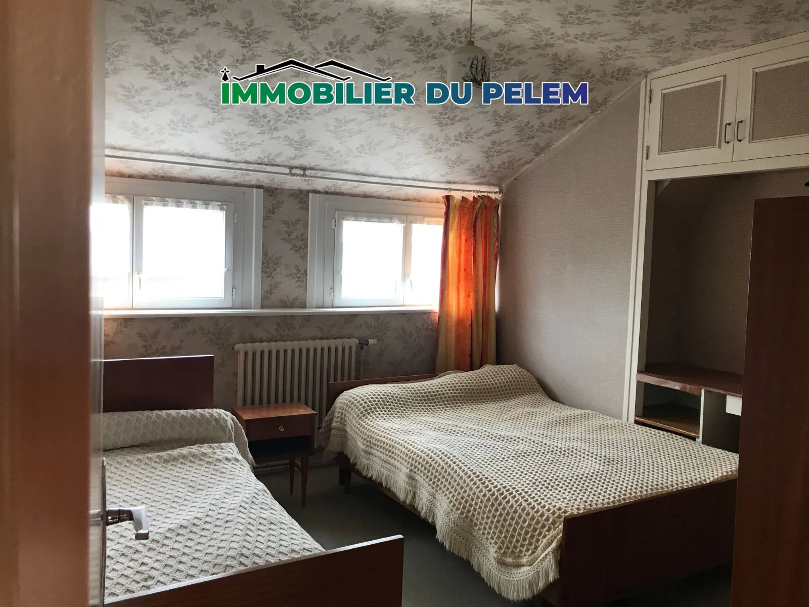 Maison familiale en campagne avec hangar et grands volumes à Saint Nicolas du Pelem 