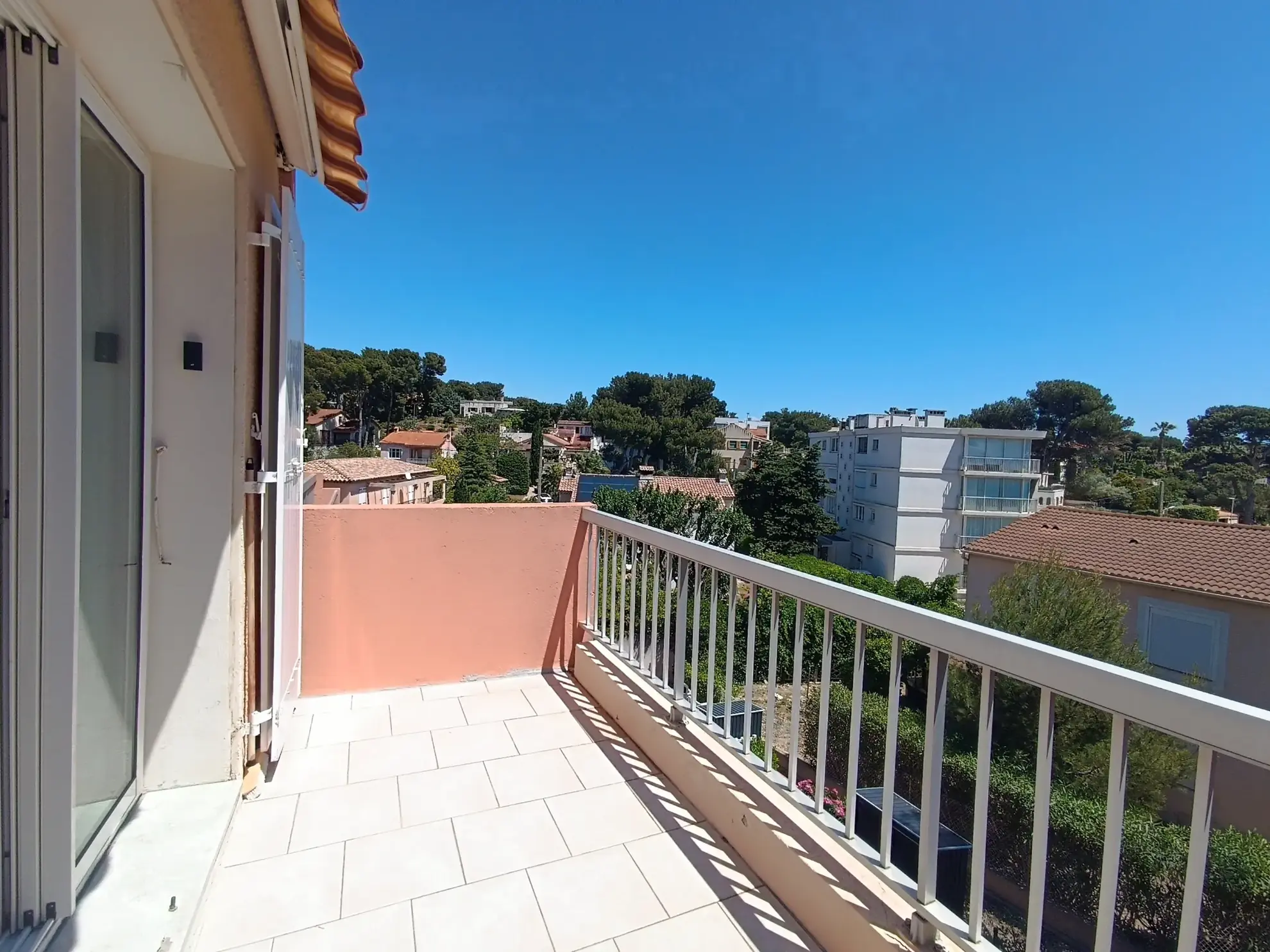 Appartement 1 pièce avec terrasse et vue mer à Carry-le-Rouet 