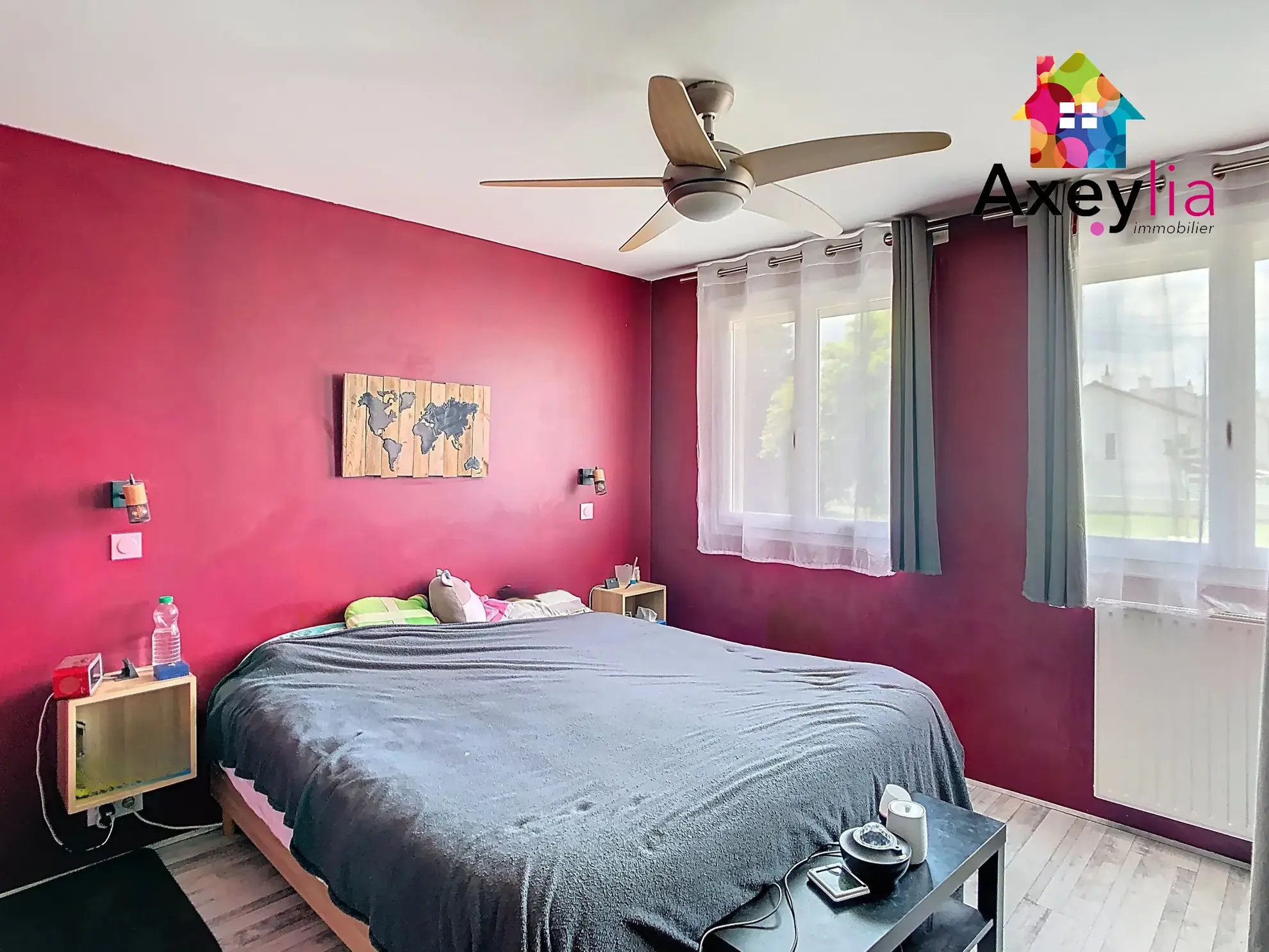 Maison familiale à Riorges avec piscine, 3 chambres, terrain arboré 