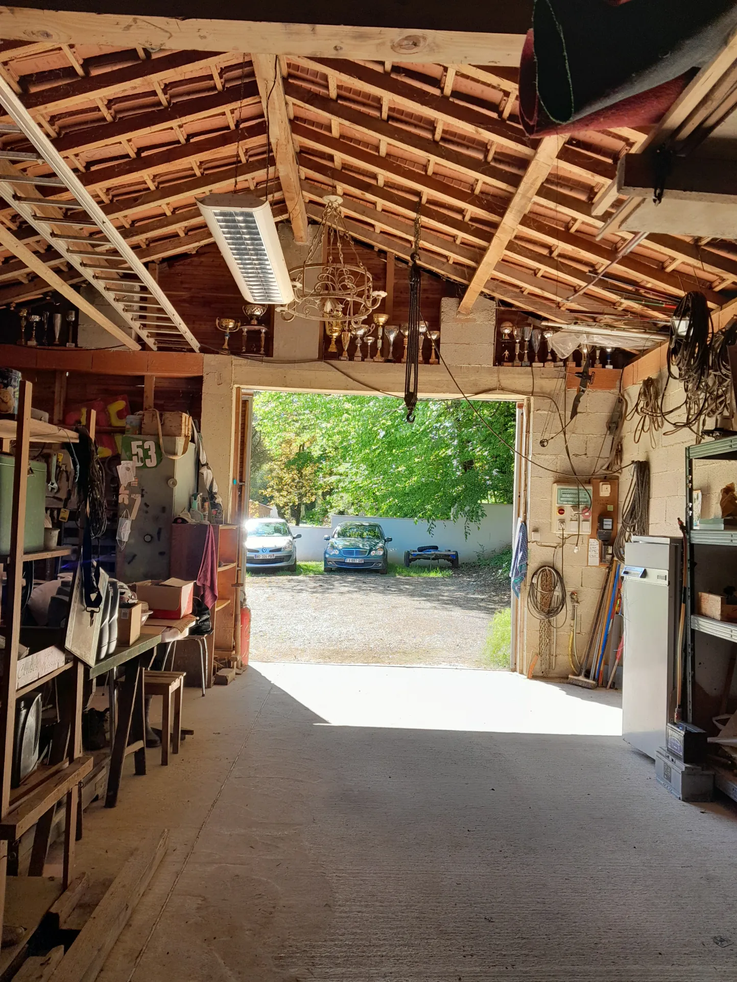 Ancienne bâtisse à réhabiliter à Moissac – projet polyvalent en campagne 