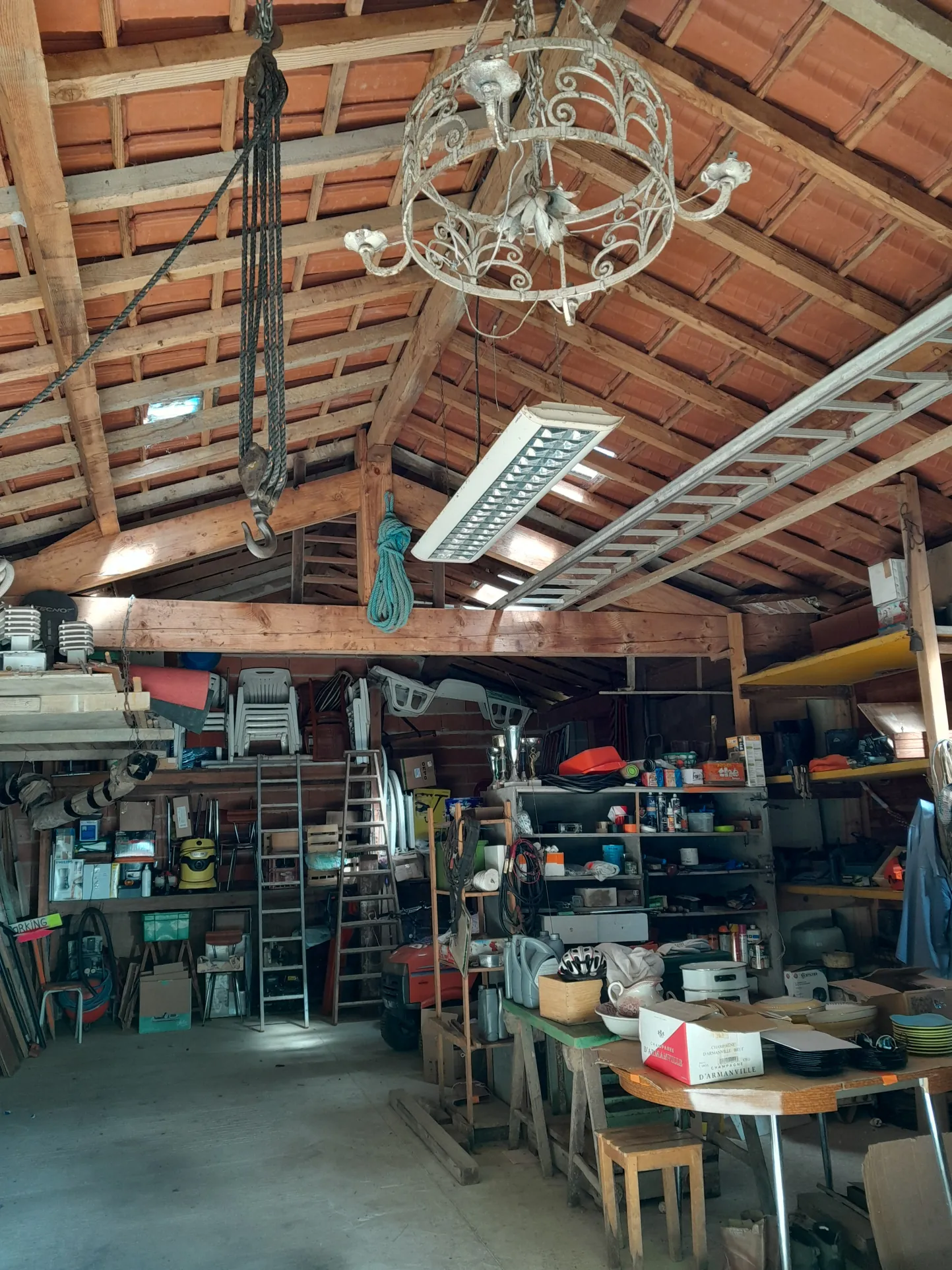 Ancienne bâtisse à réhabiliter à Moissac – projet polyvalent en campagne 