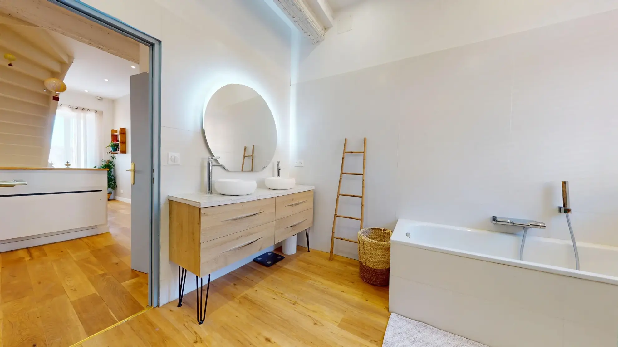 Maison de village rénovée de 185 m² avec jardin et remise à Saint-Sulpice-sur-Lèze 