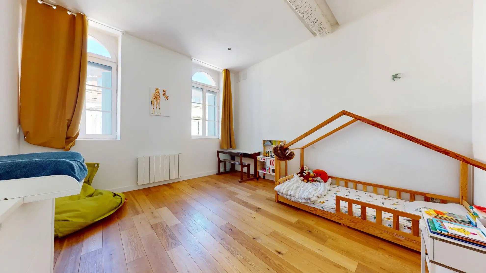 Maison de village rénovée de 185 m² avec jardin et remise à Saint-Sulpice-sur-Lèze 