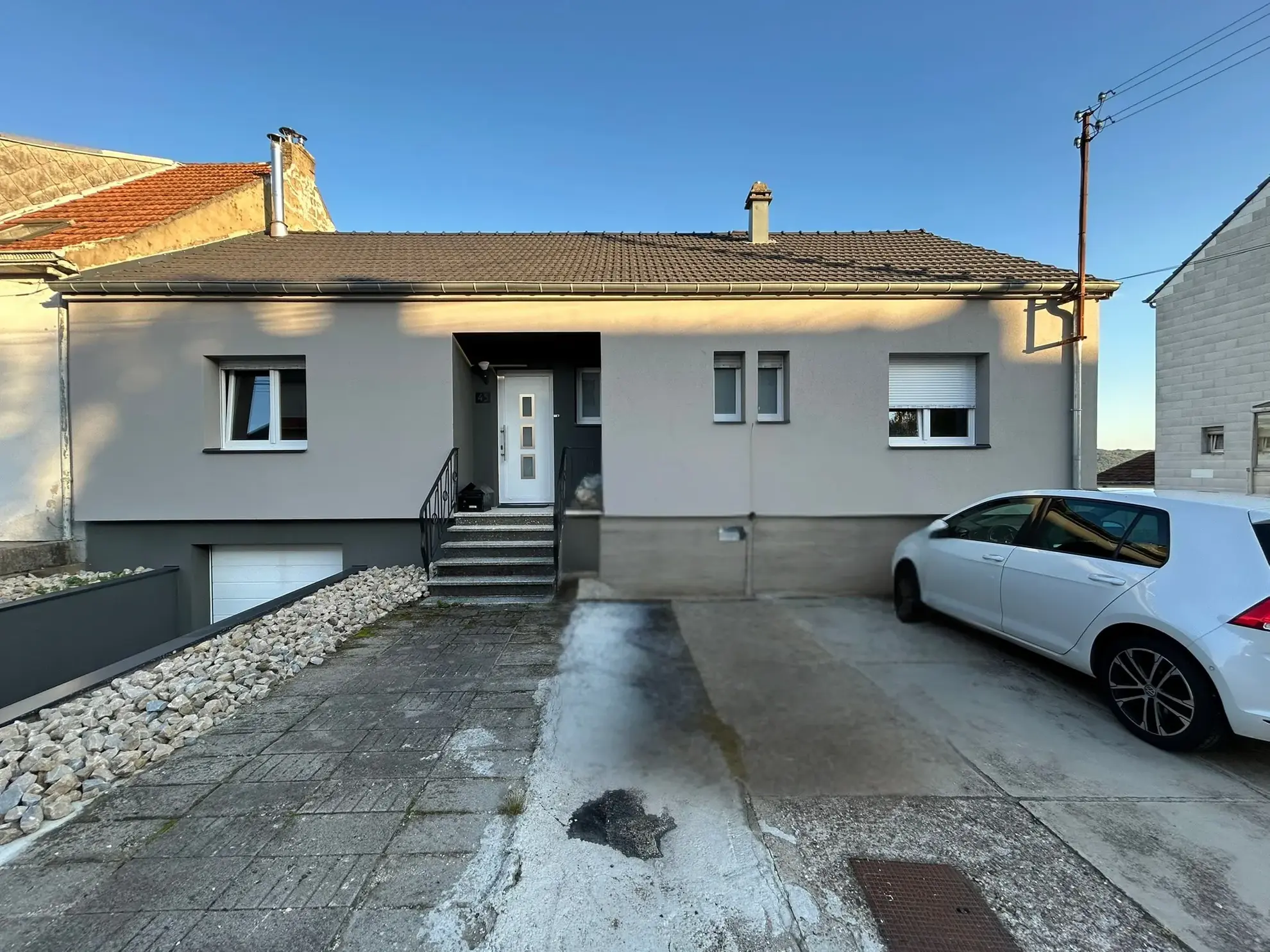 Maison de plain-pied rénovée à L'Hôpital - 3 chambres, jardin, garage