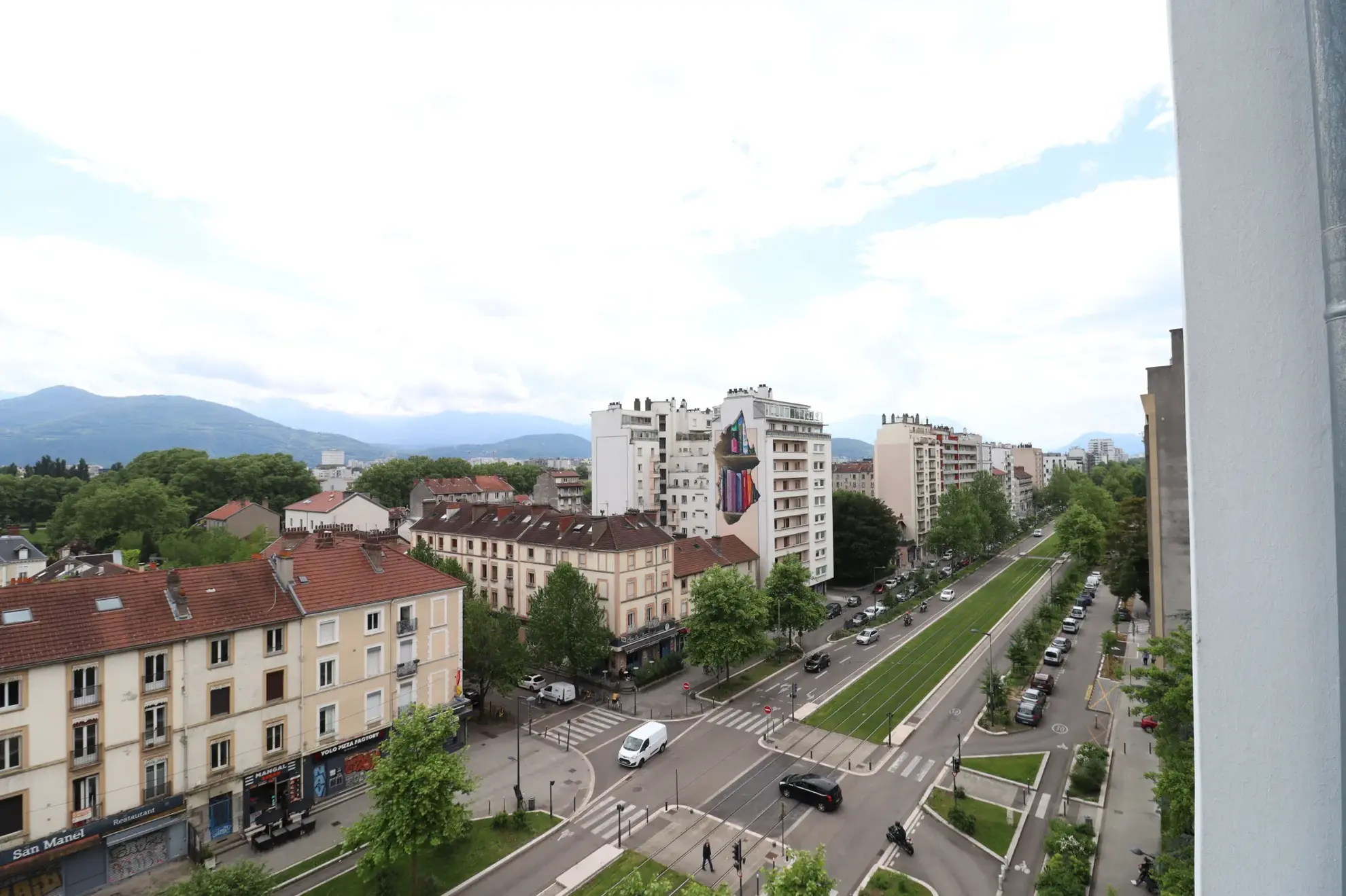 Appartement T3 lumineux avec vue sur les montagnes à Grenoble Vallier-Libération 