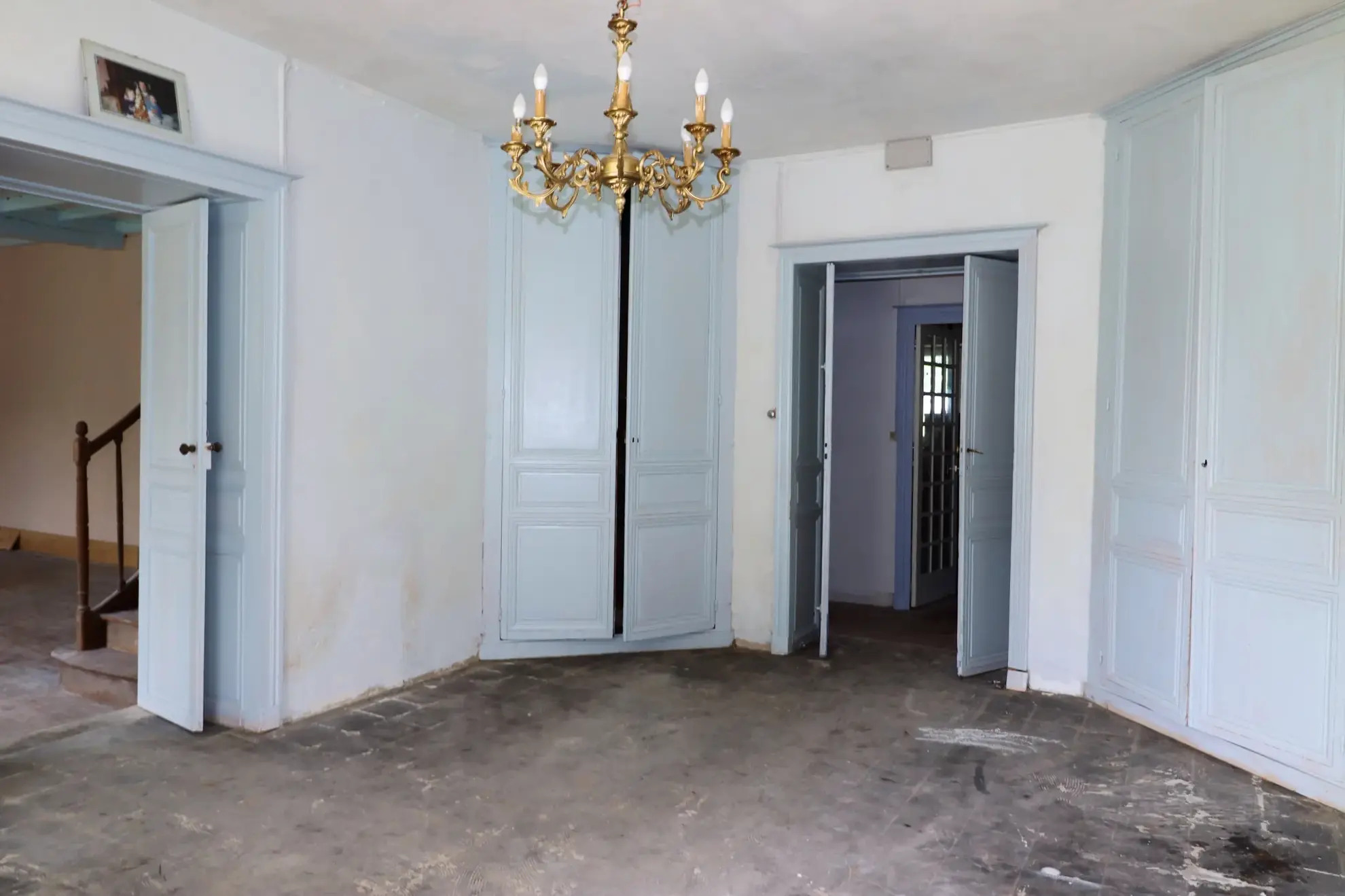 Maison de maître en pierre à Saint Ciers du Tallon à vendre, vaste terrain arboré et vue campagne 