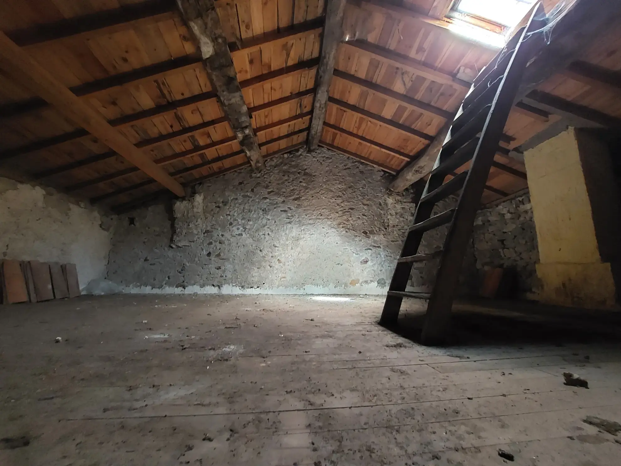 Charmante maison de village avec terrain et vue sur campagne à Fayet 