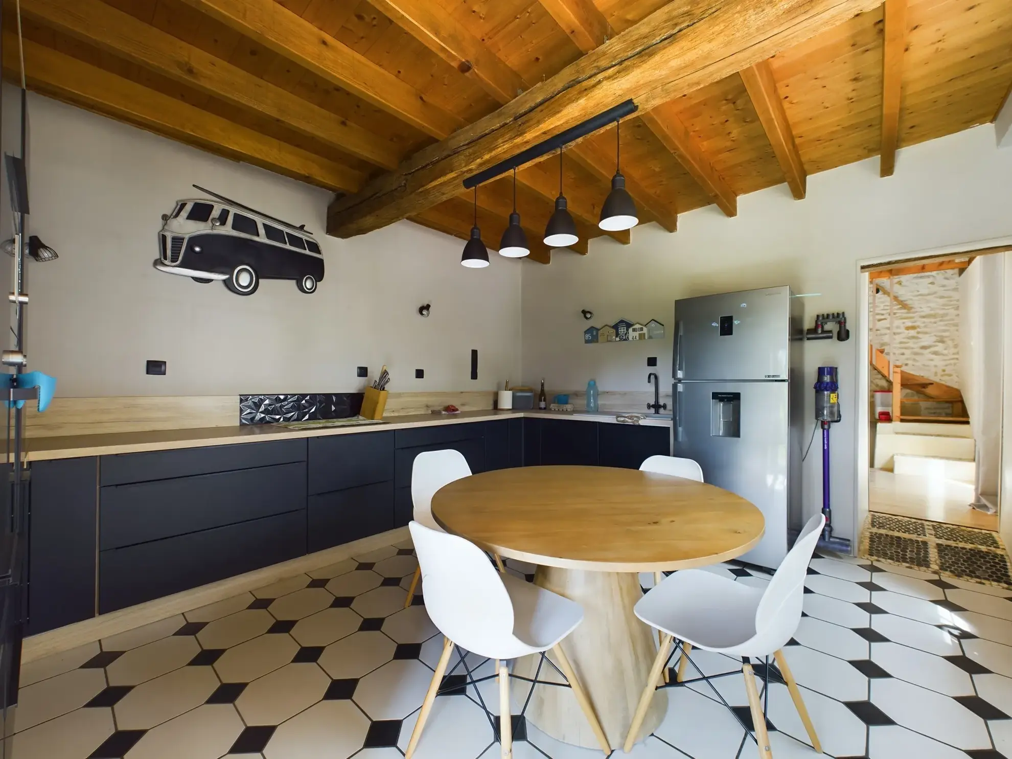 Maison de campagne rénovée avec piscine et studio indépendant à Saint-Benin-d'Azy 