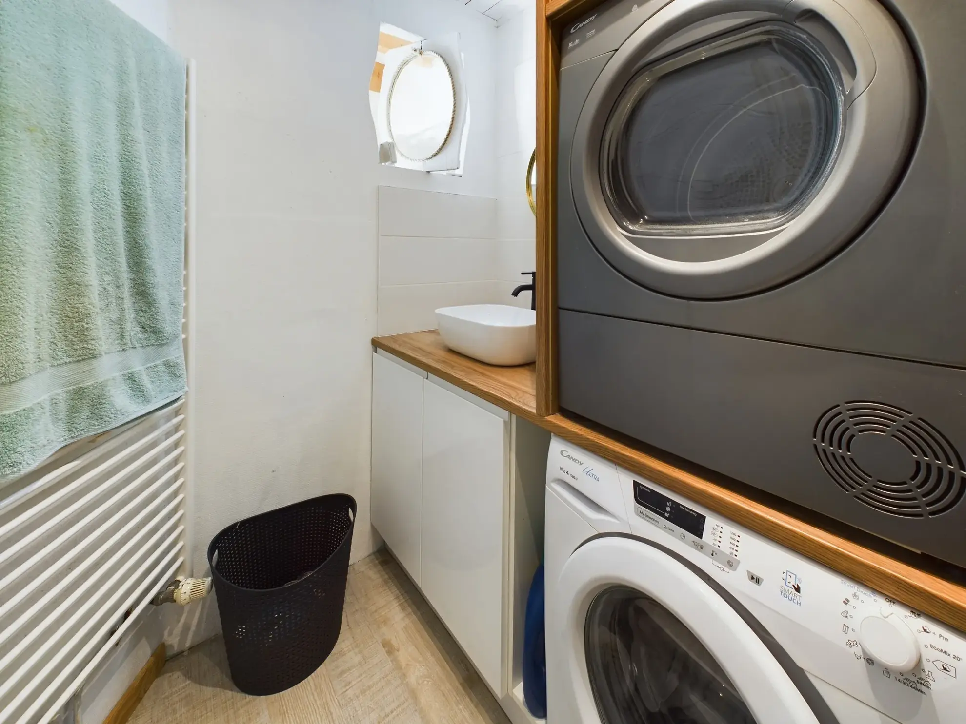 Maison de campagne rénovée avec piscine et studio indépendant à Saint-Benin-d'Azy 