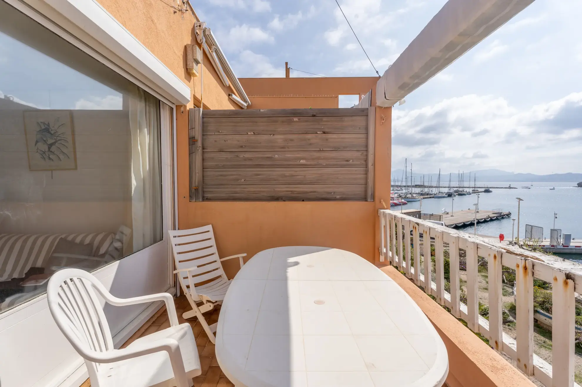 Charmant studio avec terrasse vue mer sur l'île du Frioul, Marseille 