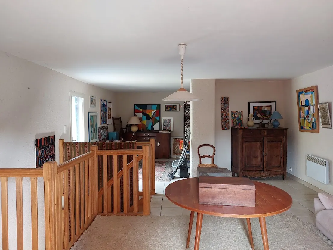 Magnifique corps de ferme rénové avec grande maison et dépendances à Melagues 