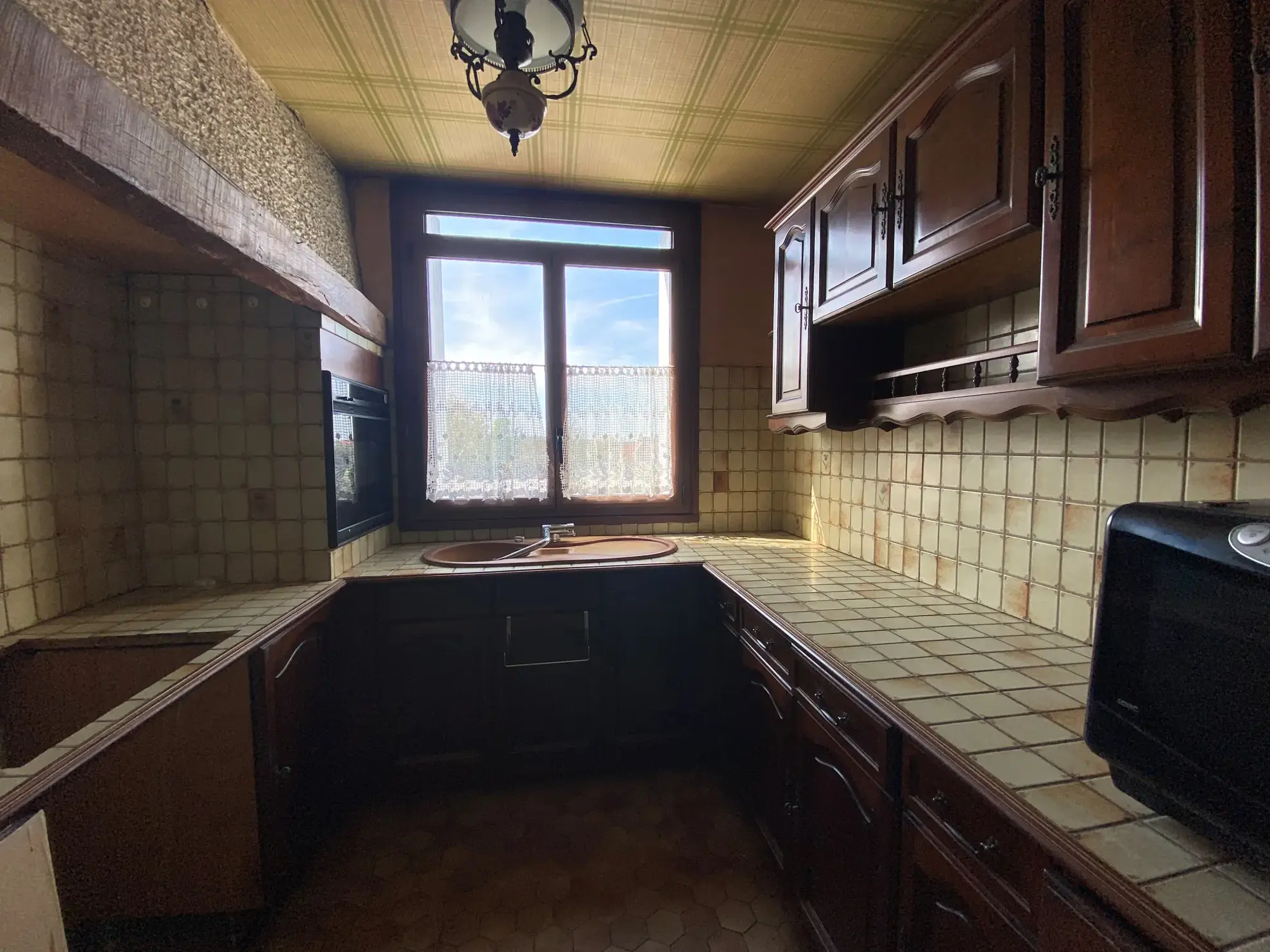 Appartement 4 pièces à vendre à Ablon-sur-Seine avec vue dégagée et parking privé 