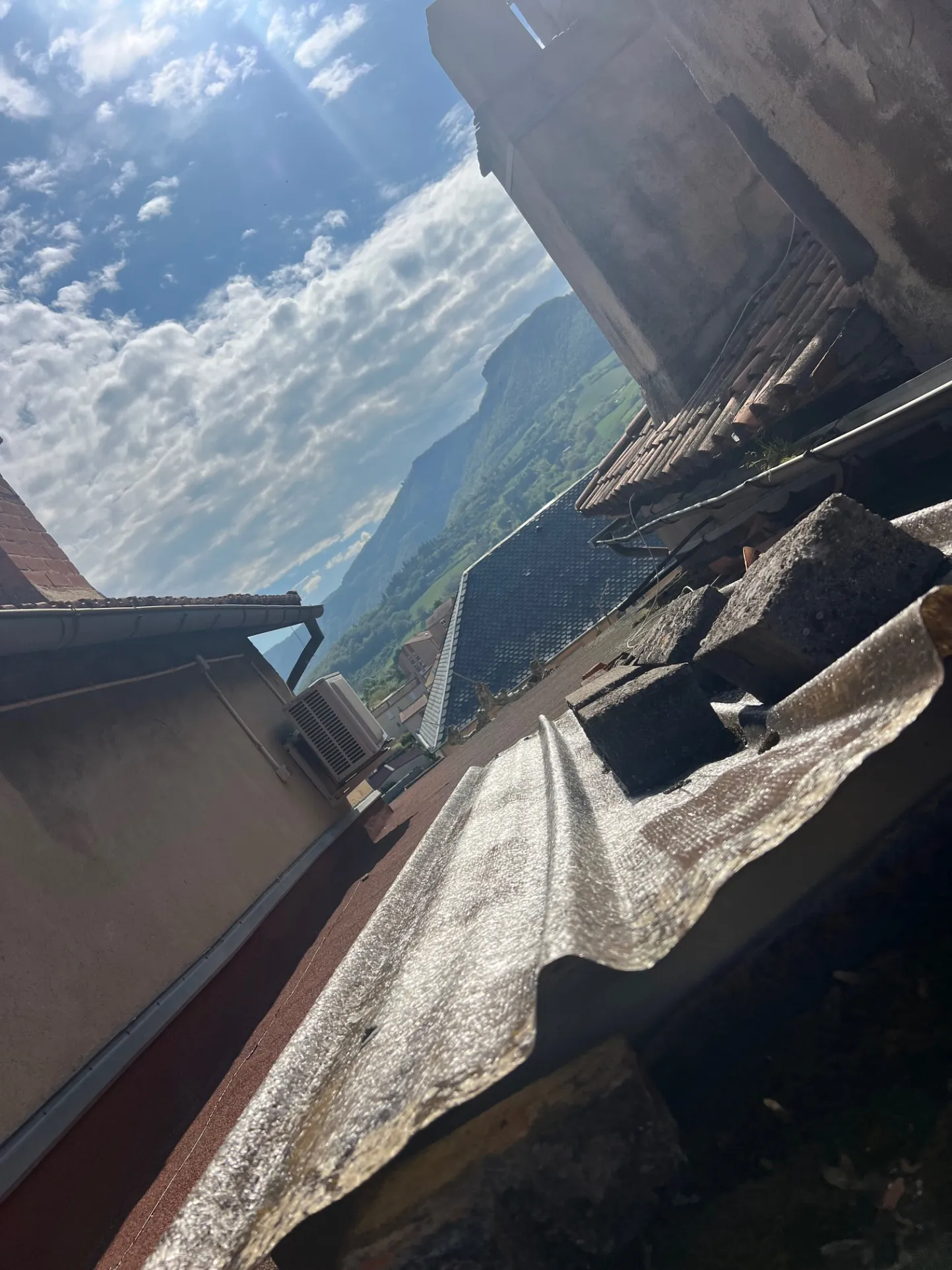 Studio à rénover de 24,50 m² en plein centre-ville de Millau 