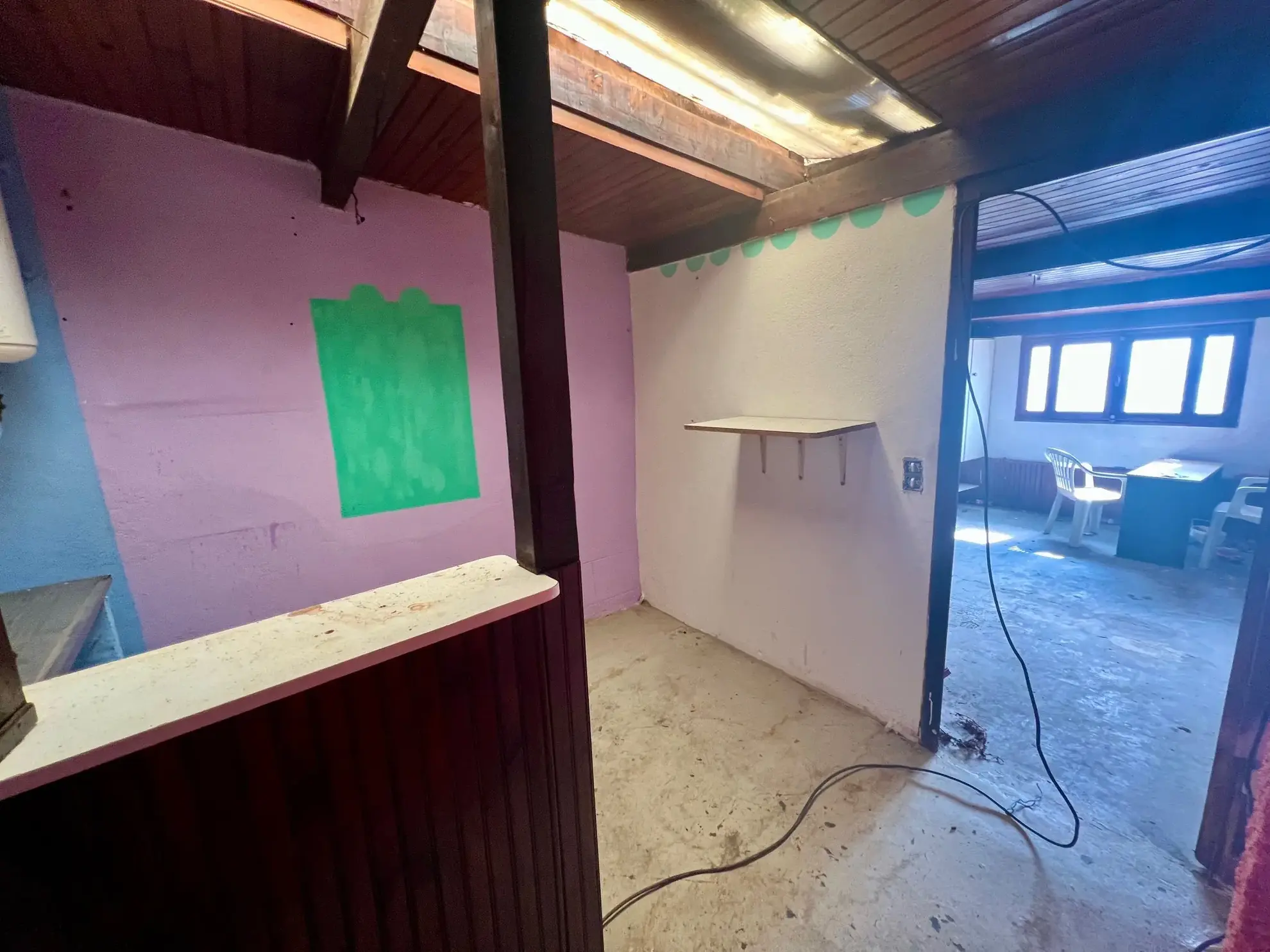 Studio à rénover de 24,50 m² en plein centre-ville de Millau 