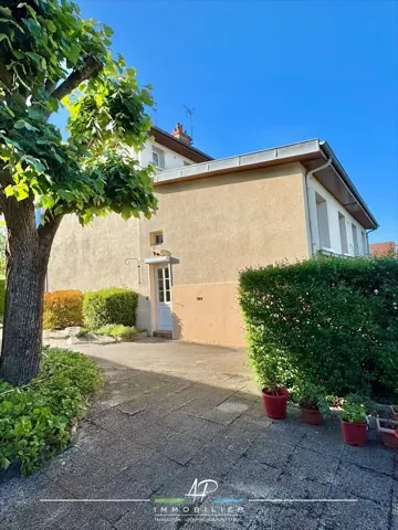 Maison jumelée à Ruffey-les-Echirey avec 4 chambres et jardin, proche Dijon 