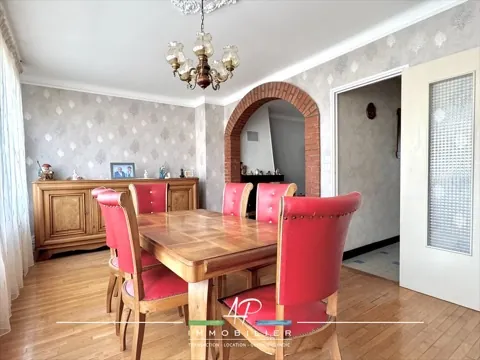 Maison jumelée à Ruffey-les-Echirey avec 4 chambres et jardin, proche Dijon 