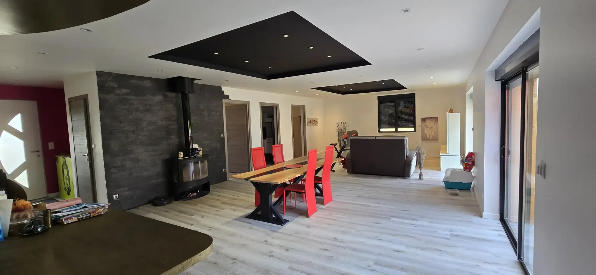 Maison récente de 122 m² avec terrasse et garage à Larians et Munans 