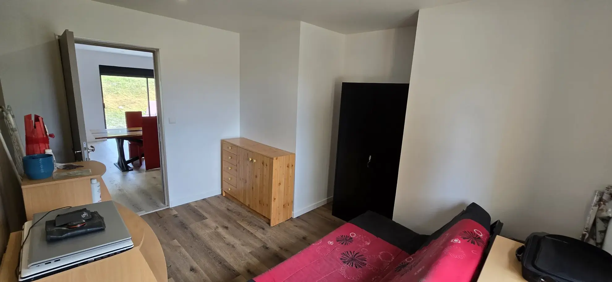 Maison récente de 122 m² avec terrasse et garage à Larians et Munans 