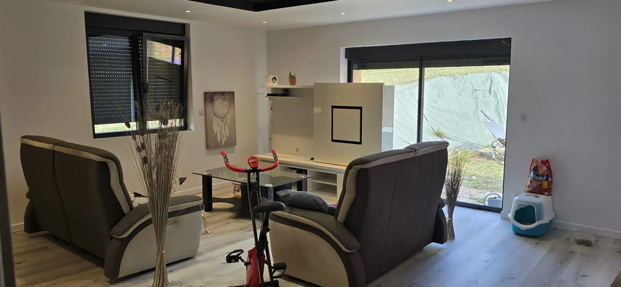 Maison récente de 122 m² avec terrasse et garage à Larians et Munans 