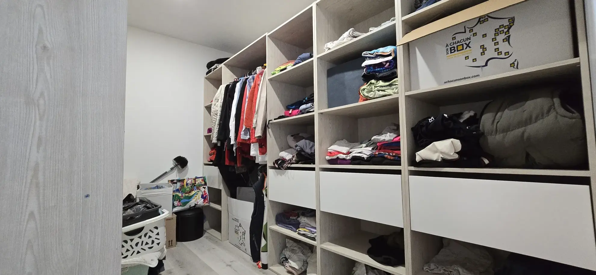 Maison récente de 122 m² avec terrasse et garage à Larians et Munans 