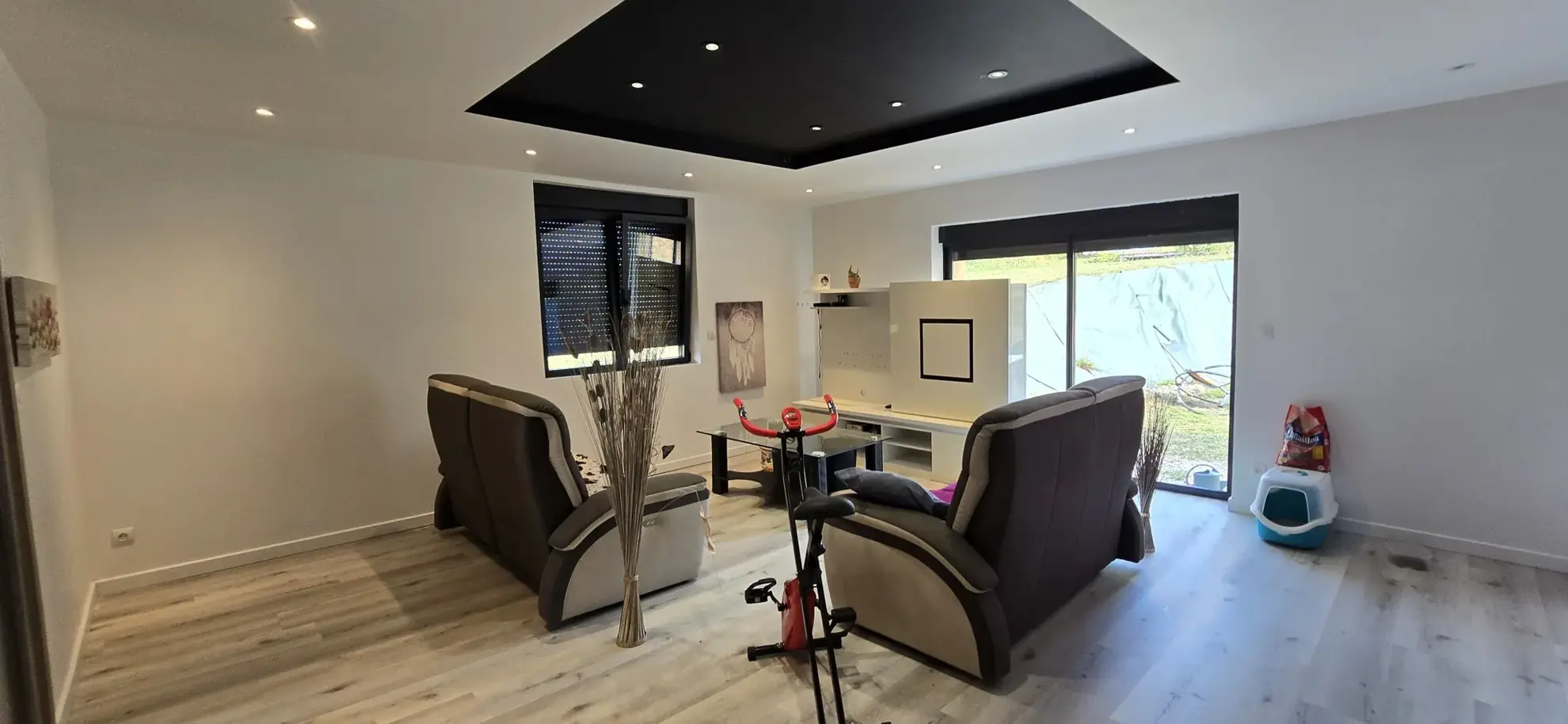 Maison récente de 122 m² avec terrasse et garage à Larians et Munans 