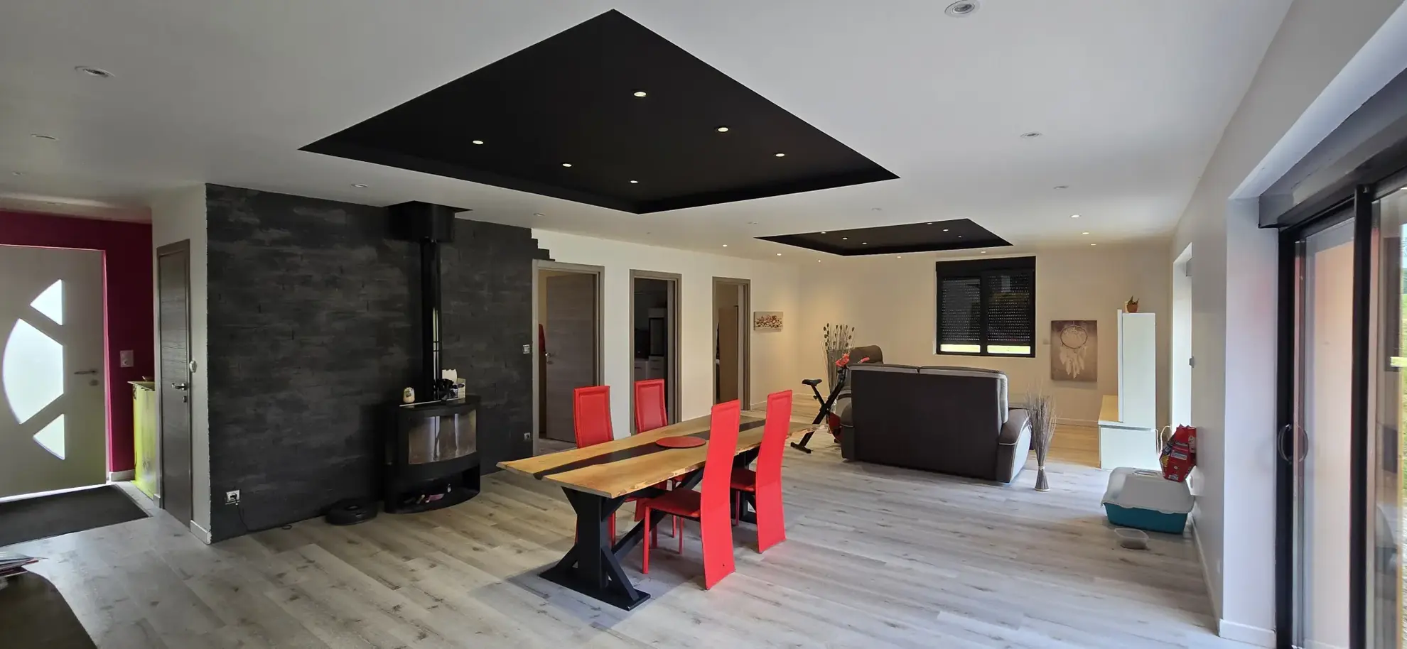 Maison récente de 122 m² avec terrasse et garage à Larians et Munans 