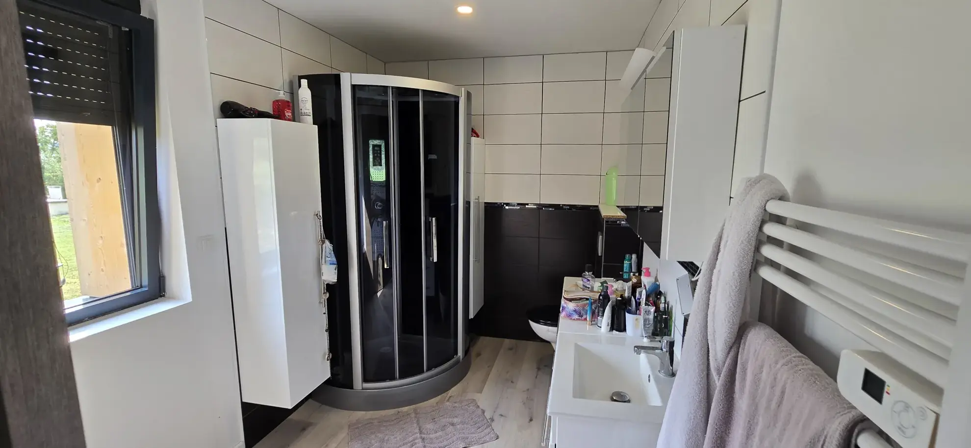 Maison récente de 122 m² avec terrasse et garage à Larians et Munans 