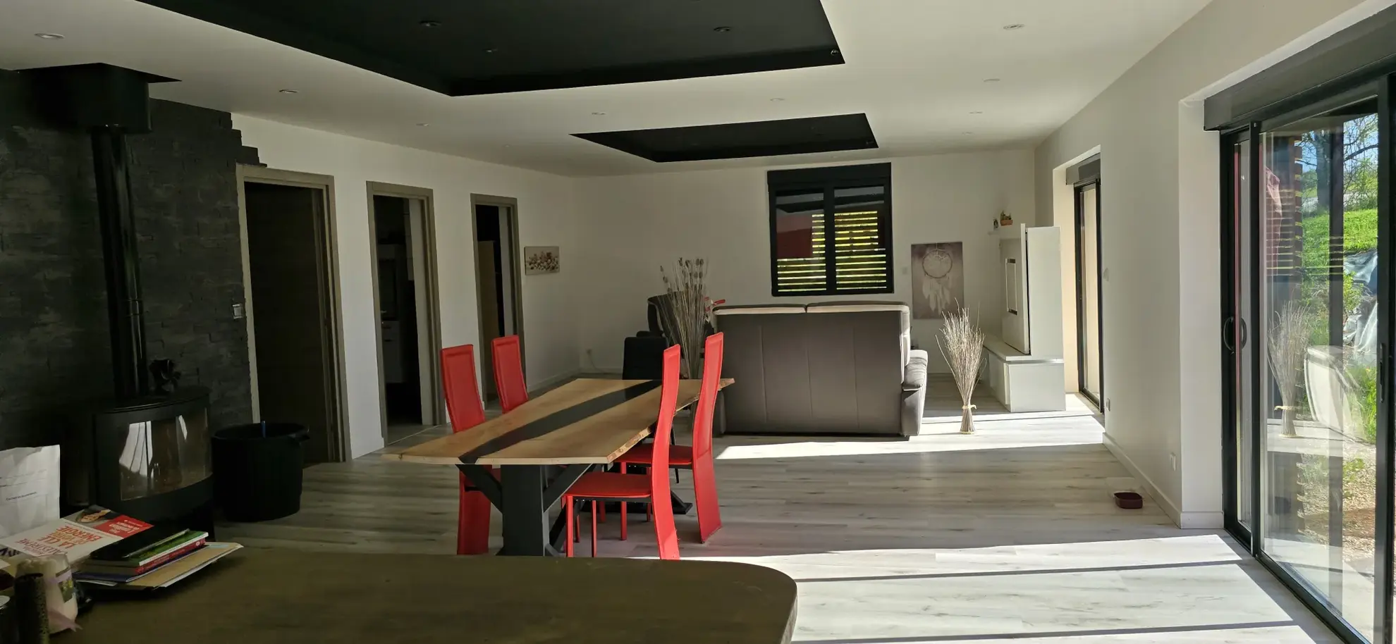 Maison récente de 122 m² avec terrasse et garage à Larians et Munans 