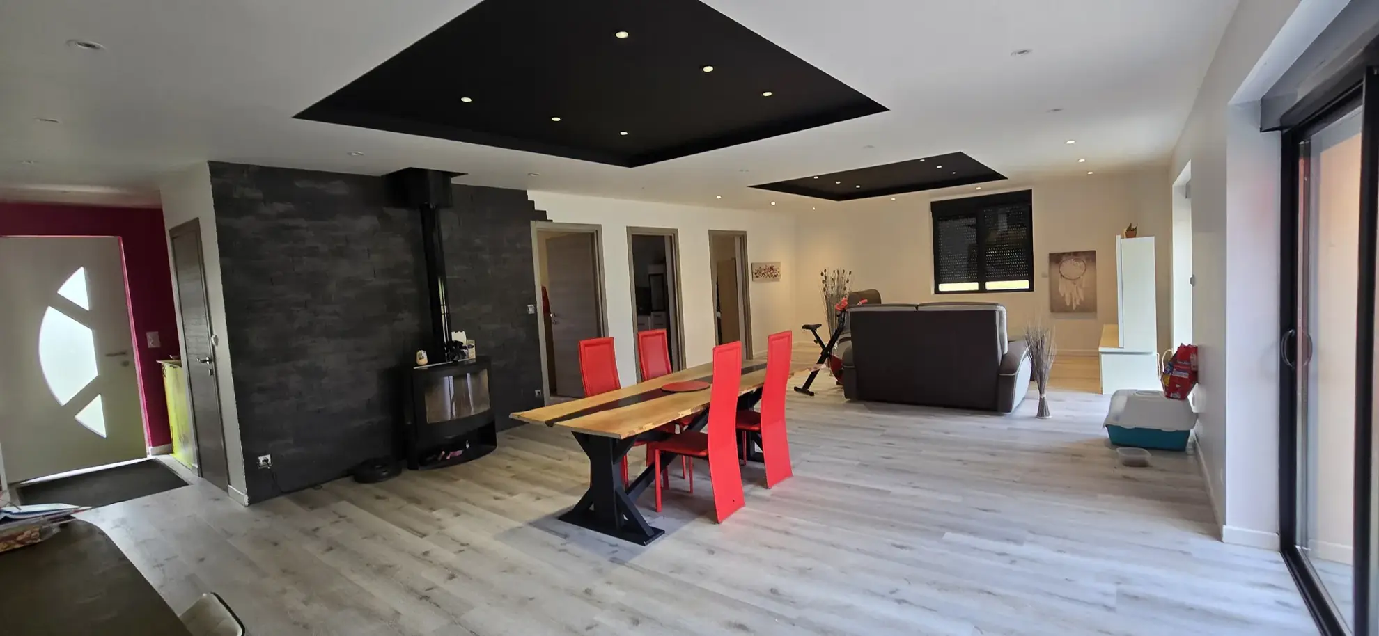 Maison récente de 122 m² avec terrasse et garage à Larians et Munans 