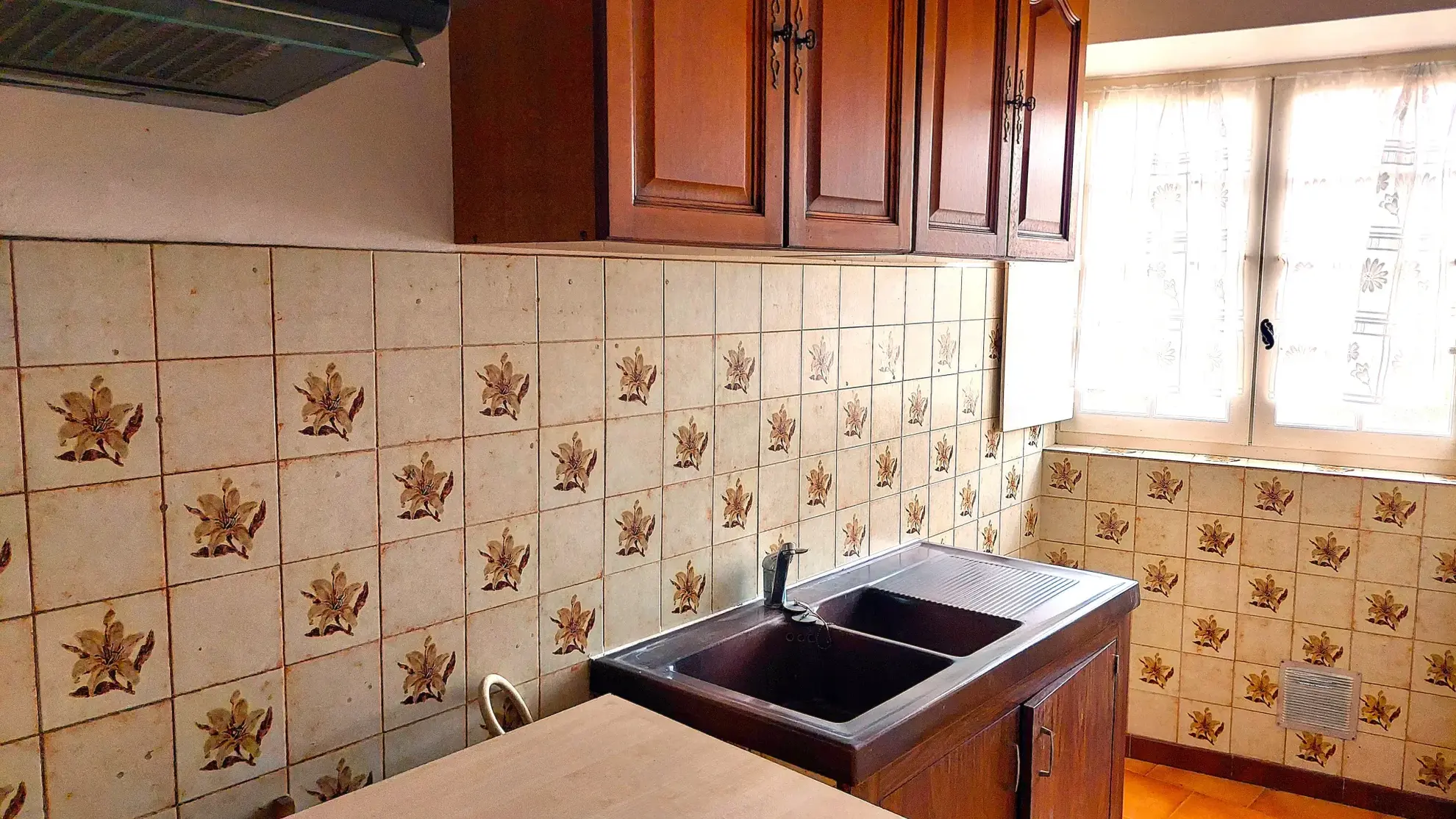 Appartement T2 en duplex à Bardos - 48 m² avec balcon et cave 