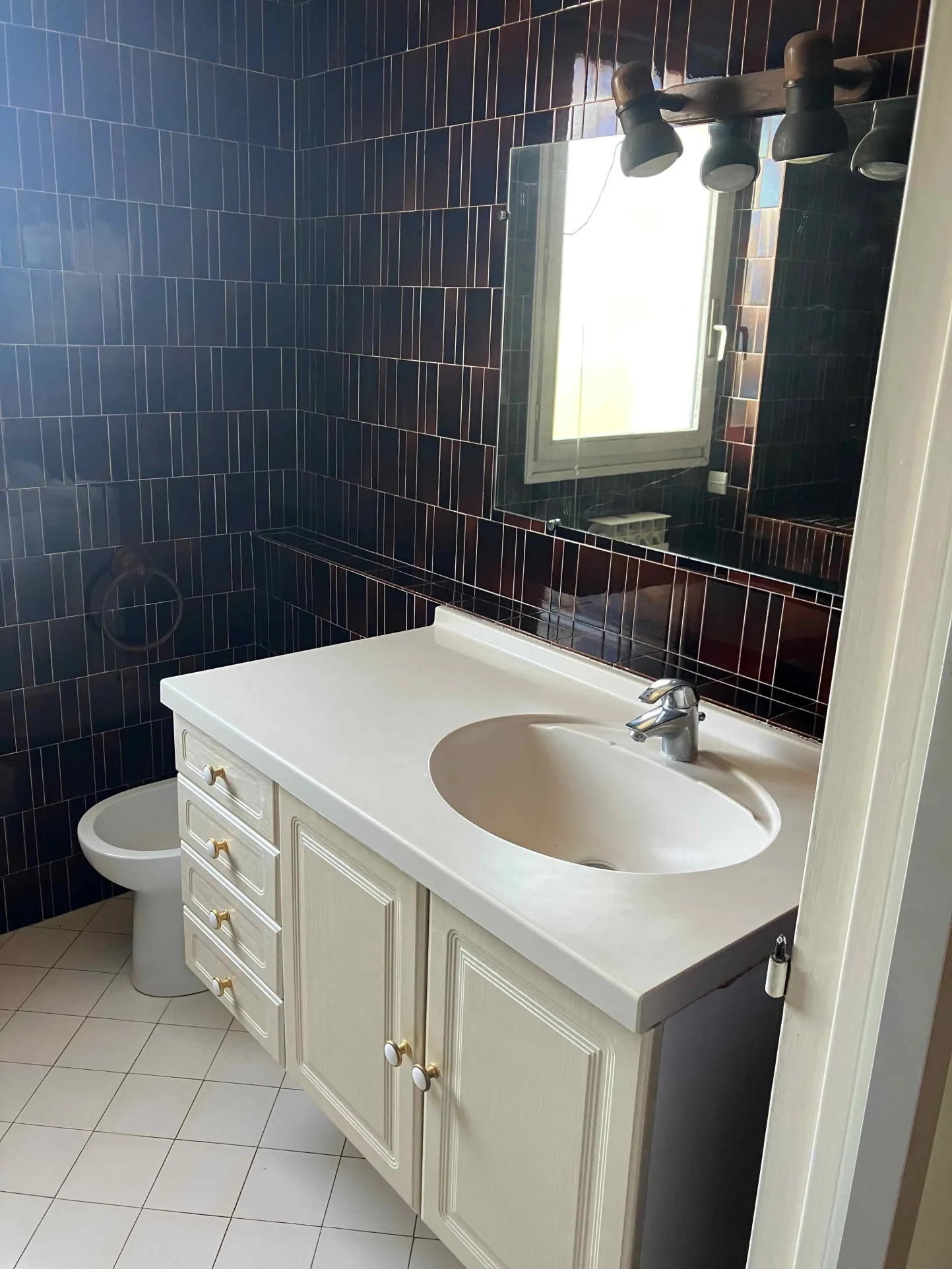 T3 avec ascenseur à Hyères, proche centre-ville, dernier étage 