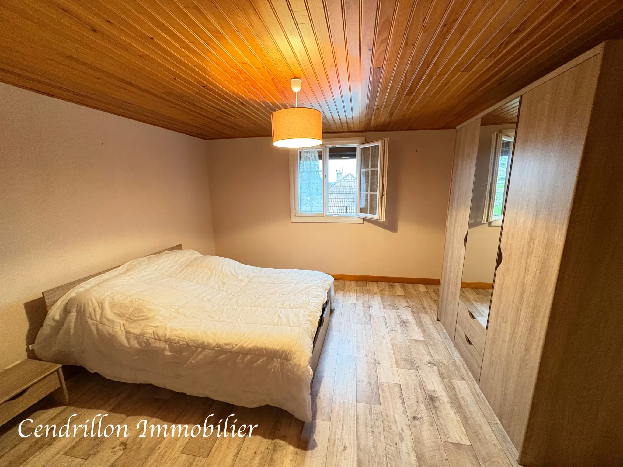 Maison de plain-pied avec 4 chambres, sous-sol et grand terrain à Masbaraud-Mérignat 