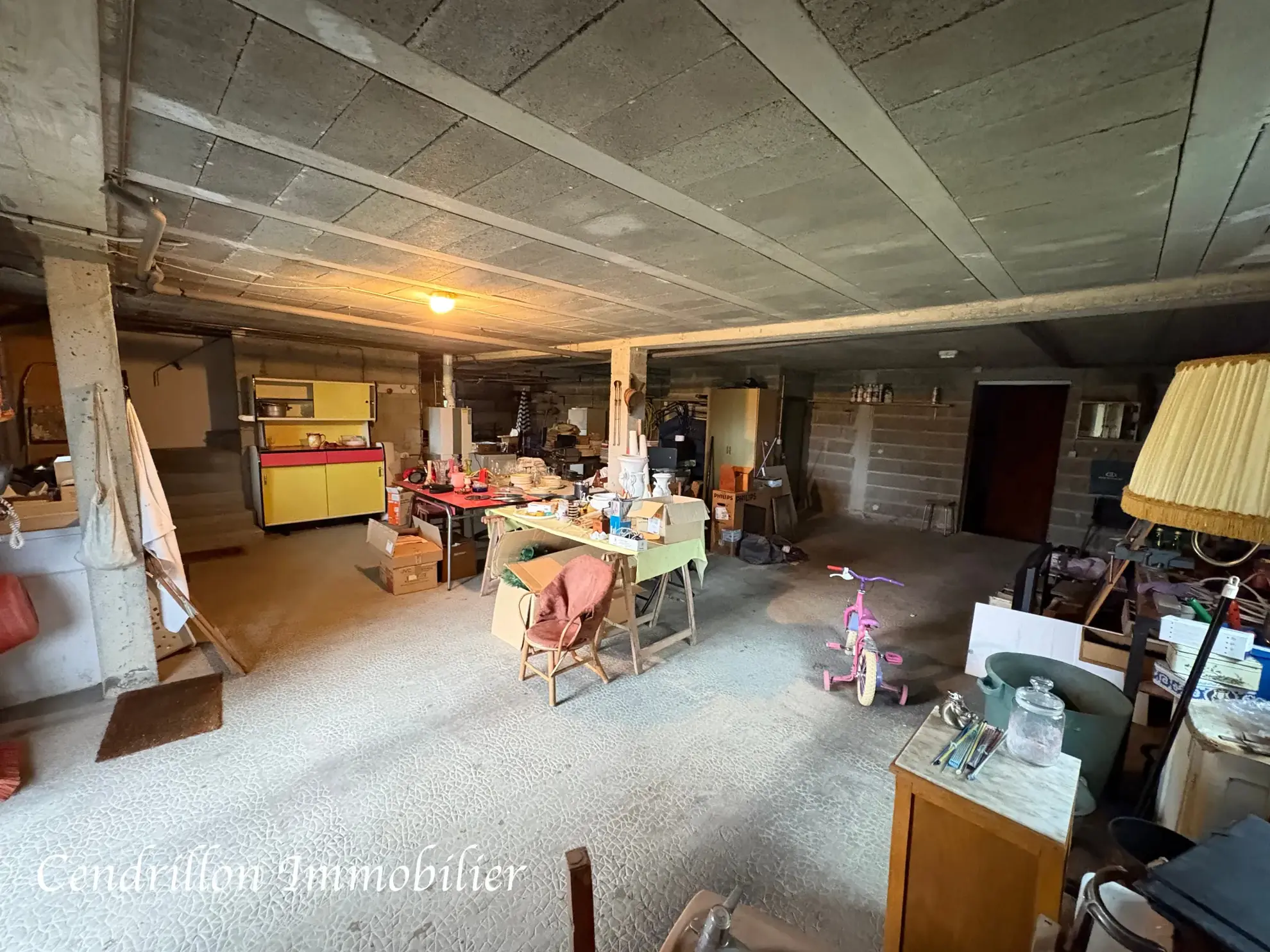 Maison de plain-pied avec 4 chambres, sous-sol et grand terrain à Masbaraud-Mérignat 