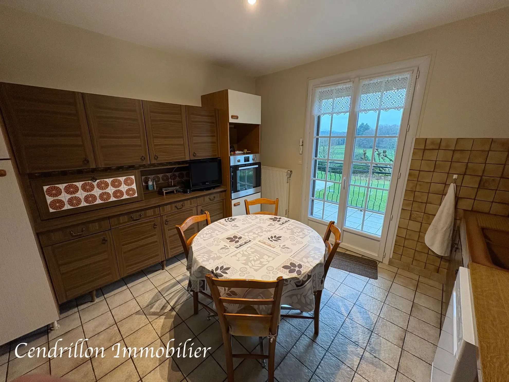 Maison de plain-pied avec 4 chambres, sous-sol et grand terrain à Masbaraud-Mérignat 