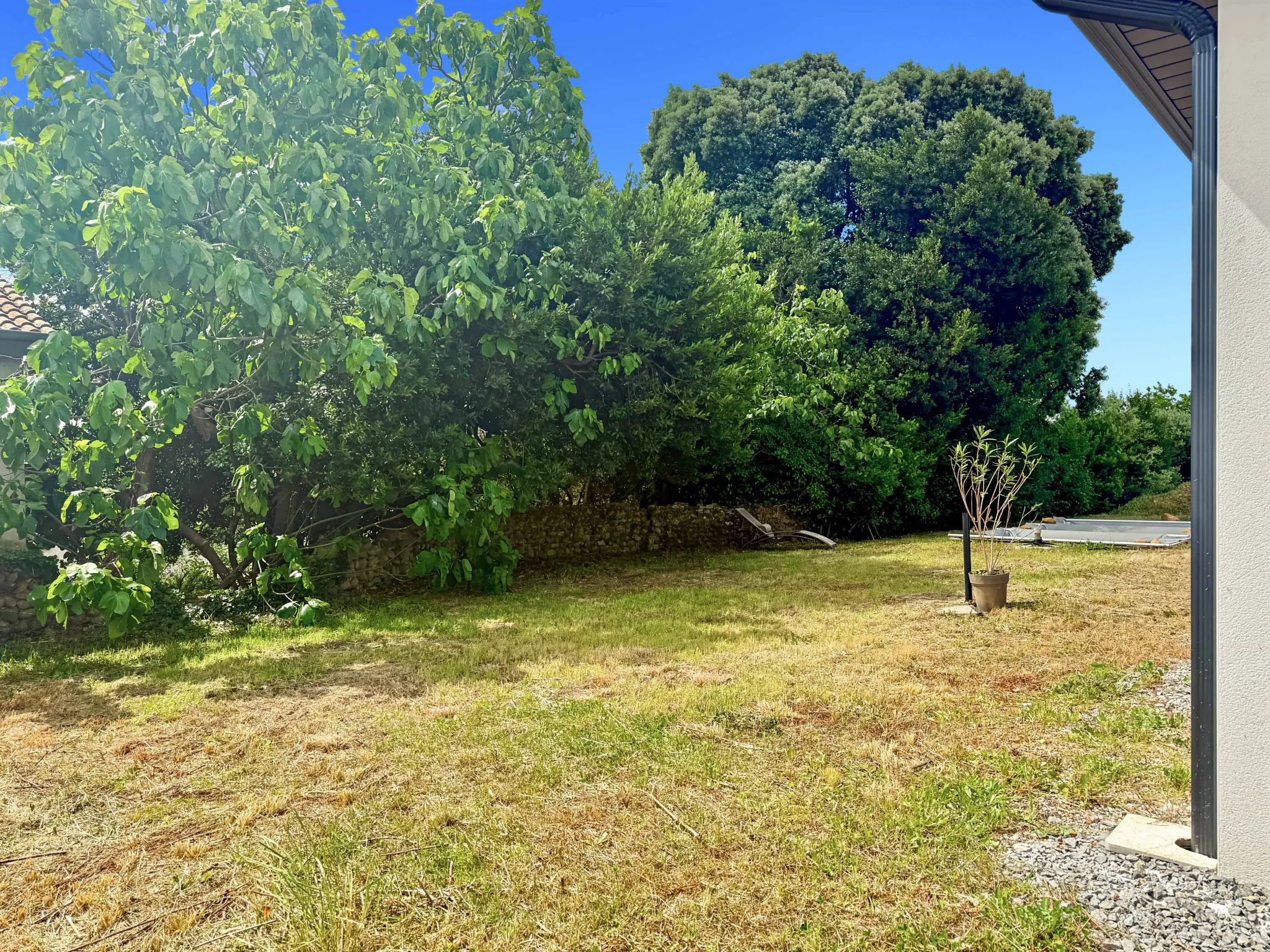 Maison neuve de plain-pied avec piscine et garage à Saint Didier sous Aubenas 