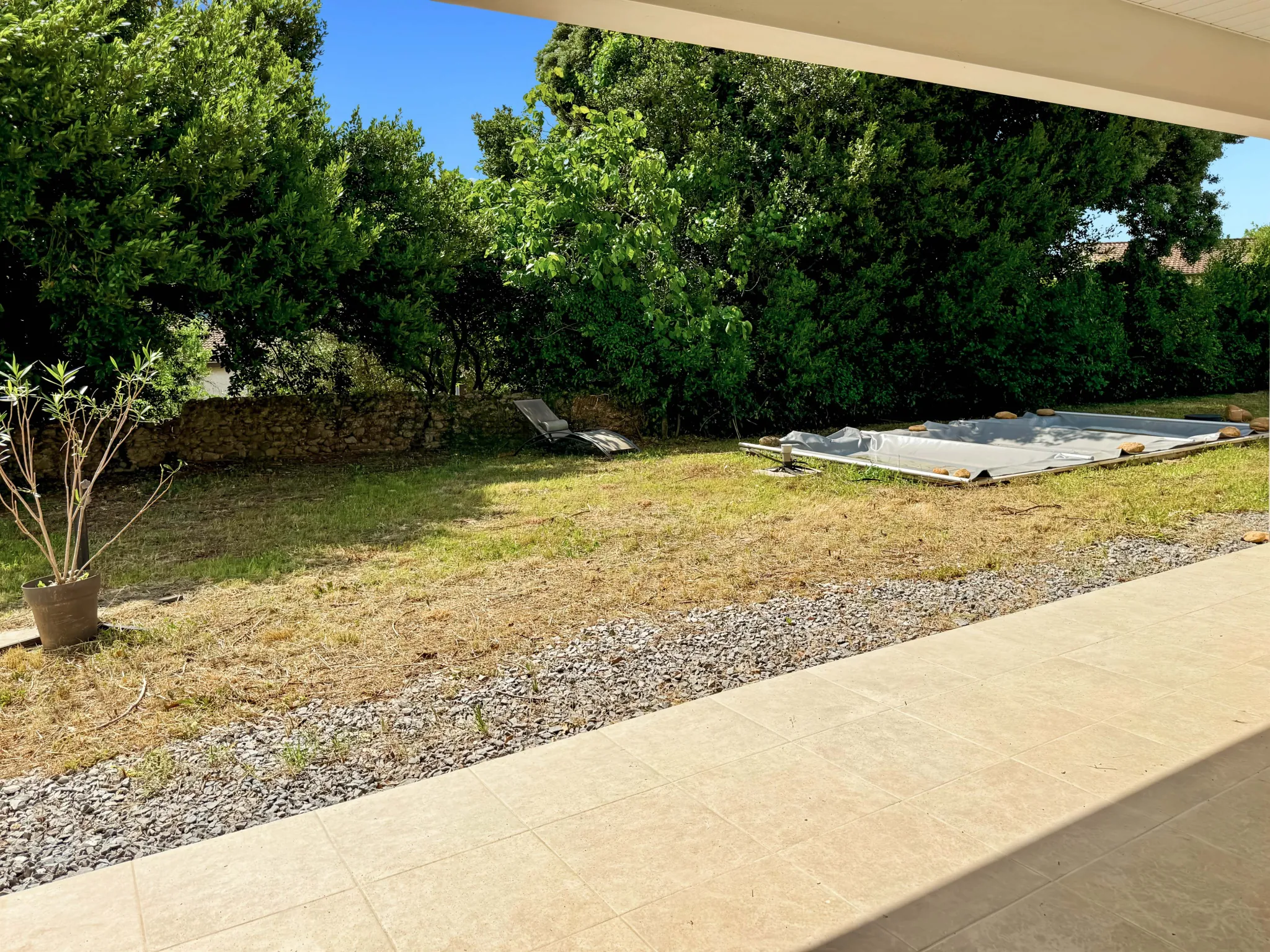 Maison neuve de plain-pied avec piscine et garage à Saint Didier sous Aubenas 