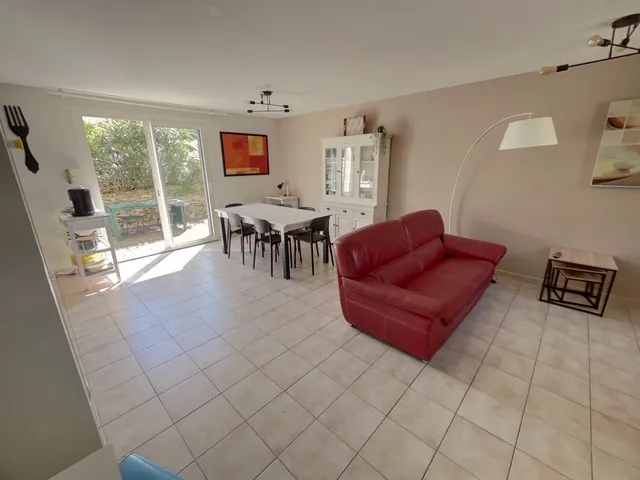 Maison T4 avec terrasse, garage et piscine en Vaunage, Calvisson - Investissement ou résidence secondaire 