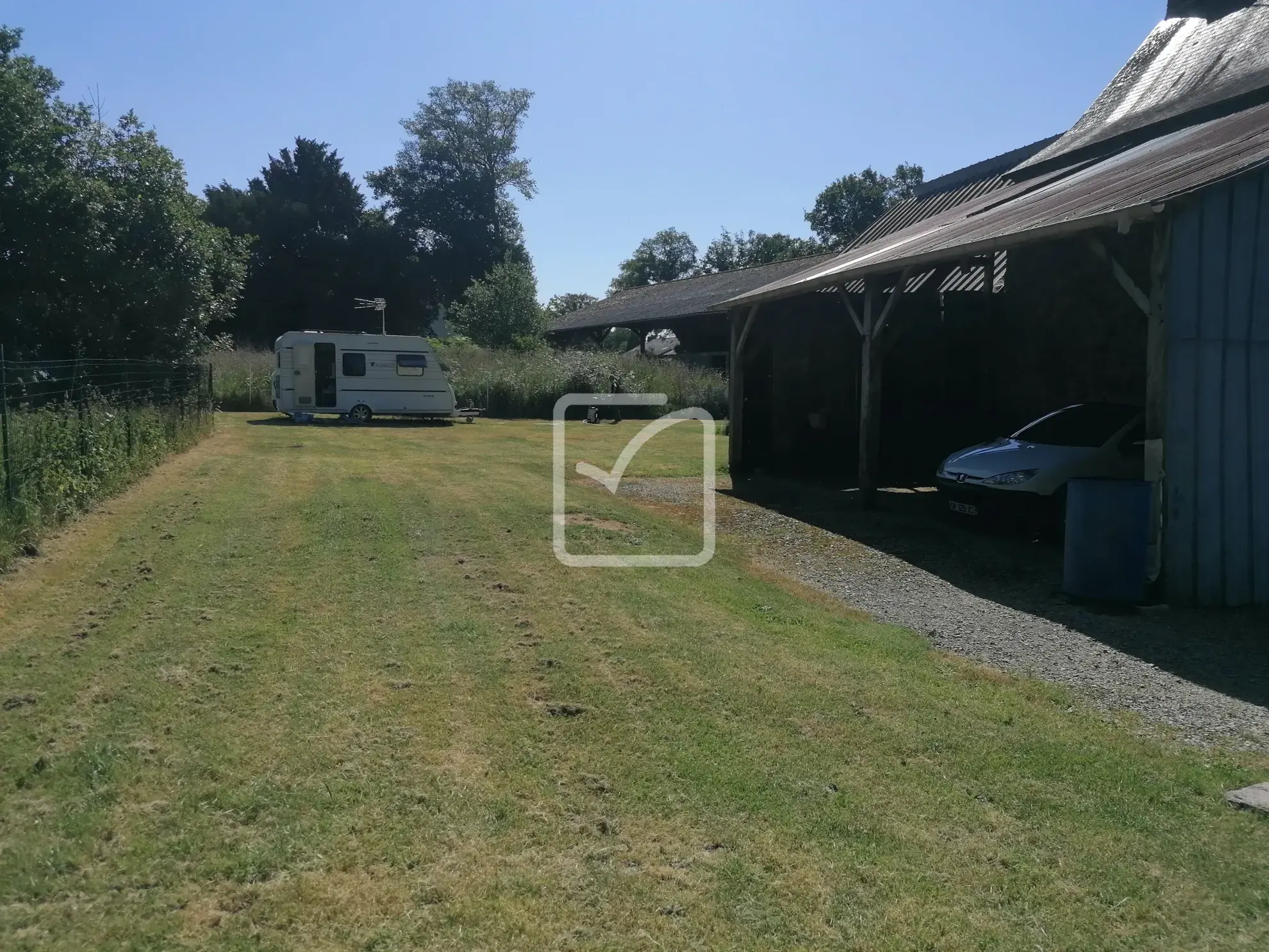 Belle maison en pierre avec dépendances à Maure de Bretagne - Calme et potentiel 