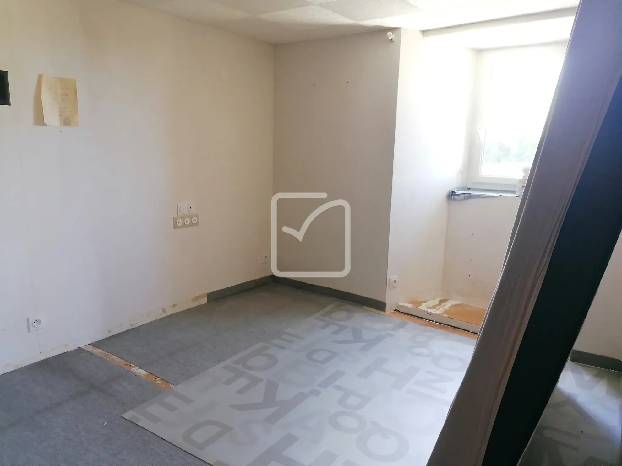 Belle maison en pierre avec dépendances à Maure de Bretagne - Calme et potentiel 