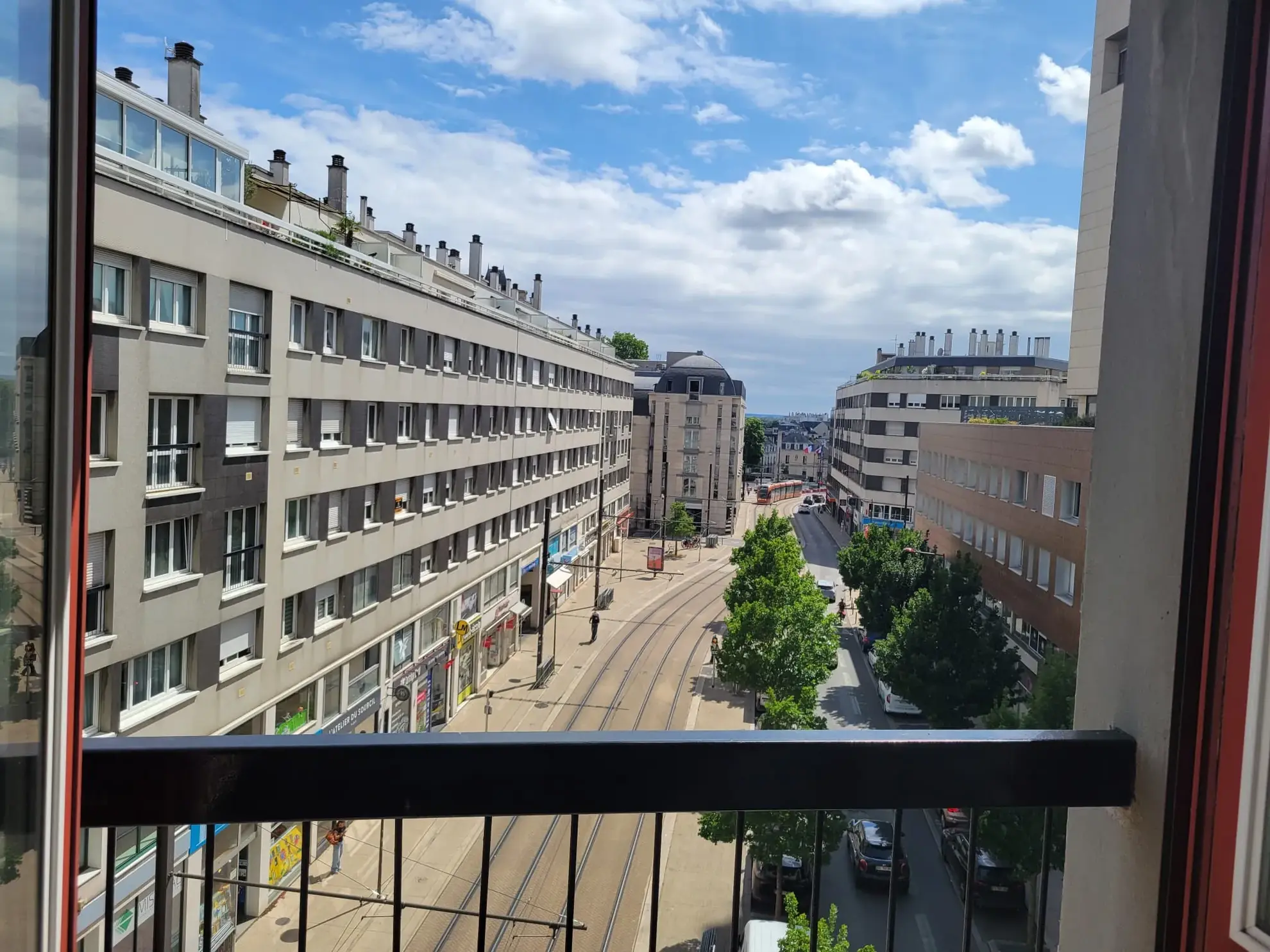 Appartement F2 lumineux de 48m2 au centre-ville du Mans - Investissement idéal