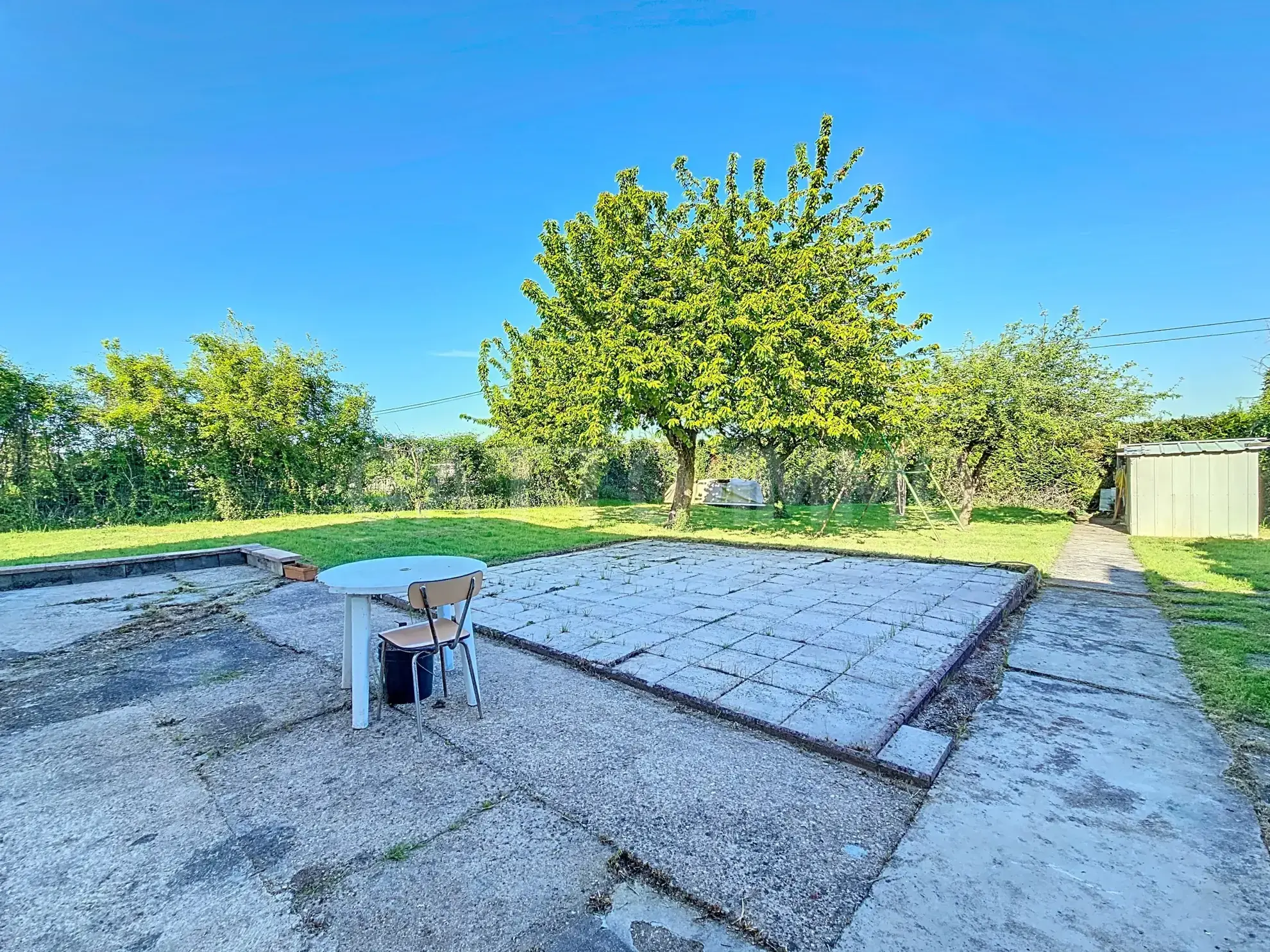 Maison mitoyenne de 95m² avec jardin et garage à Pierrevillers - Sous offre d'achat 