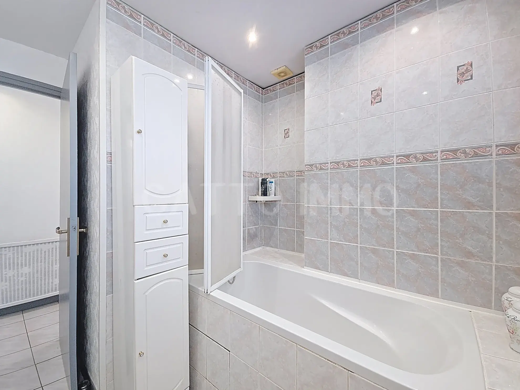 Maison mitoyenne de 95m² avec jardin et garage à Pierrevillers - Sous offre d'achat 