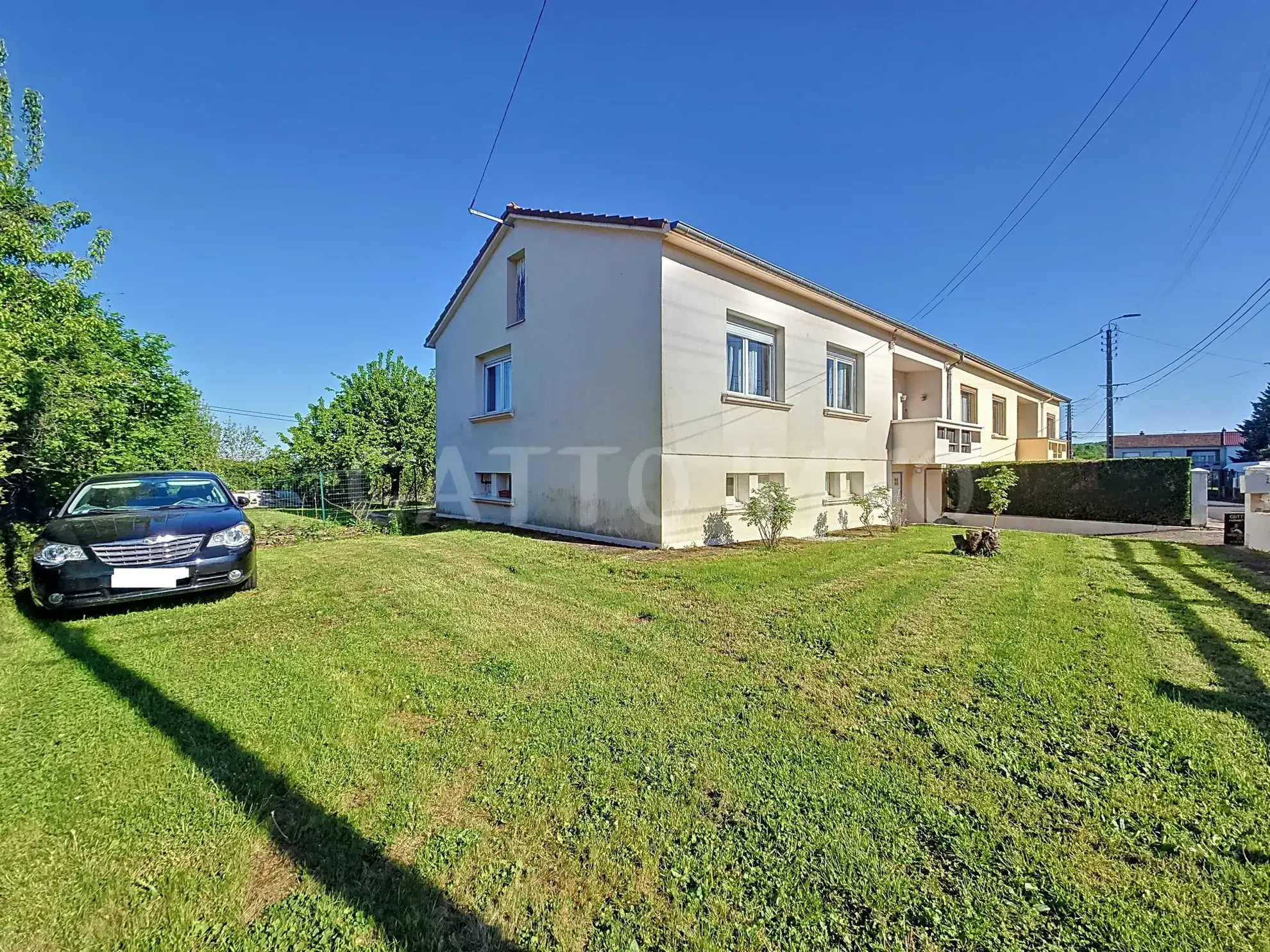 Maison mitoyenne de 95m² avec jardin et garage à Pierrevillers - Sous offre d'achat 