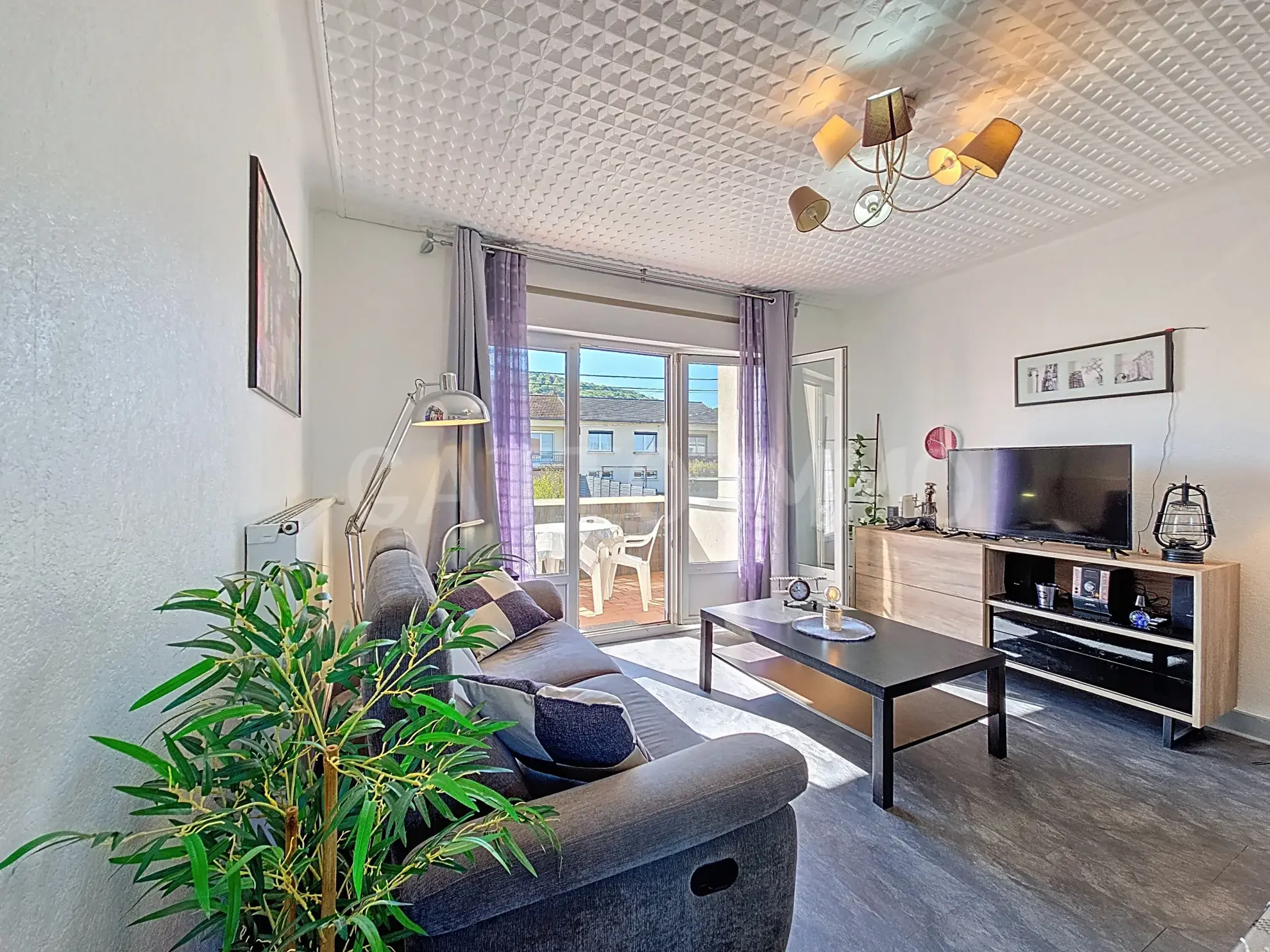 Maison mitoyenne de 95m² avec jardin et garage à Pierrevillers - Sous offre d'achat 